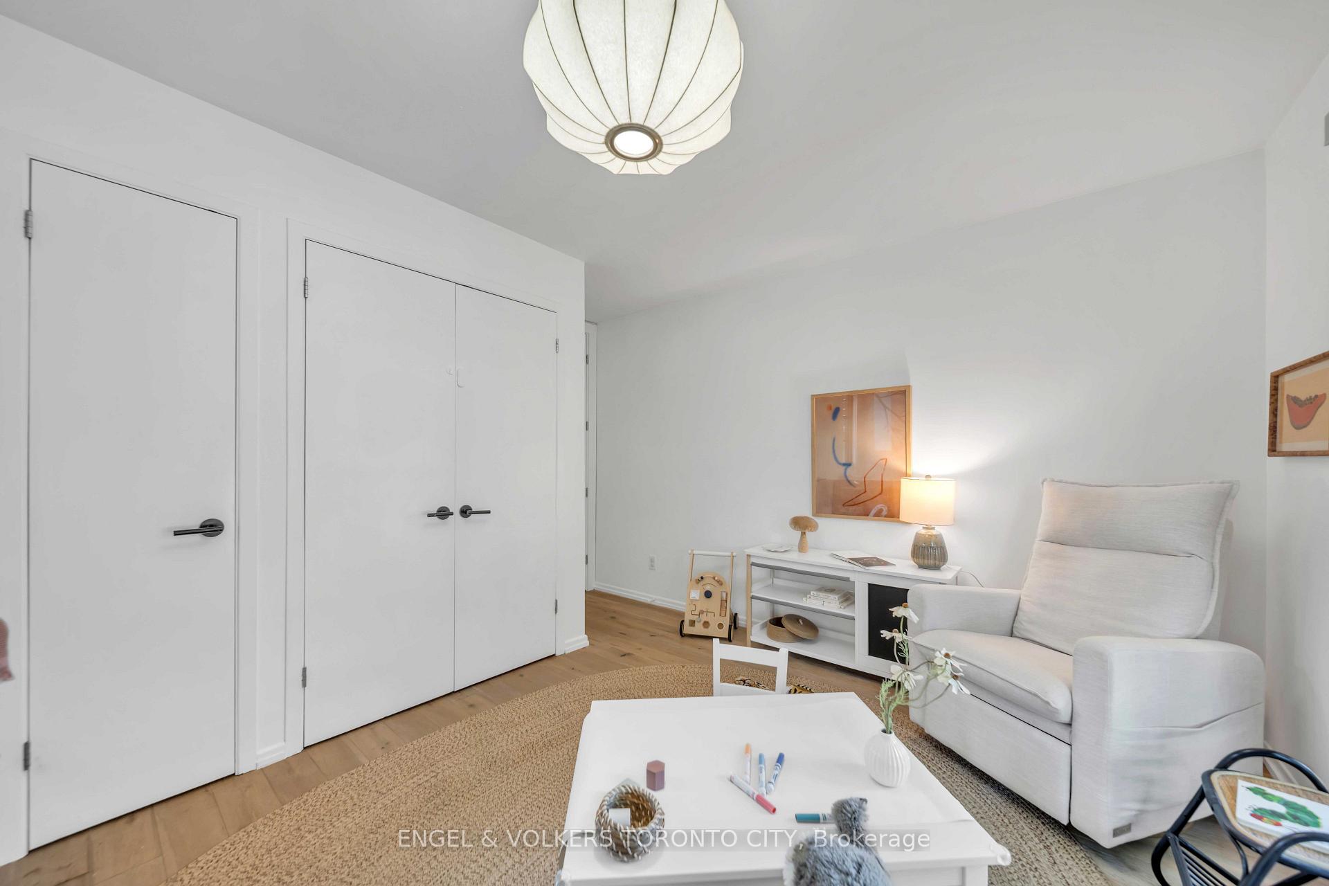 Photo 16 of 217 Shaw Street, Toronto, Trinity-Bellwoods — HOMEH