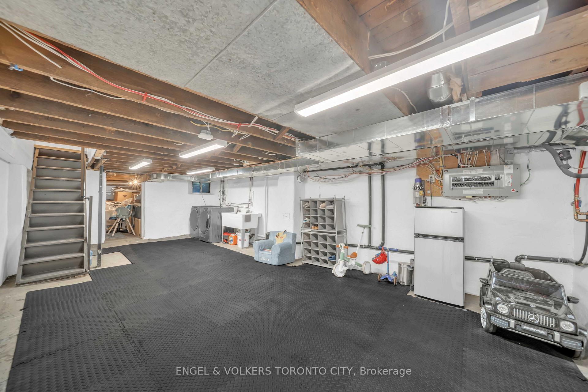Photo 30 of 217 Shaw Street, Toronto, Trinity-Bellwoods — HOMEH