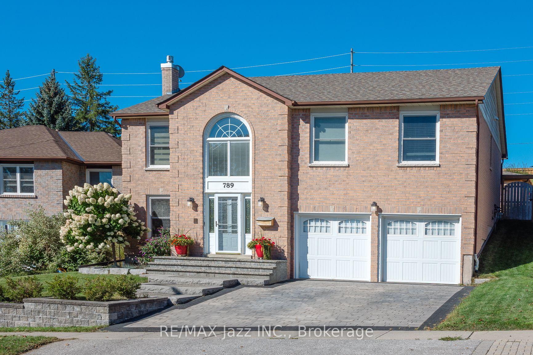 Photo 1 of 789 Lochness Crescent, Oshawa, McLaughlin — HOMEH