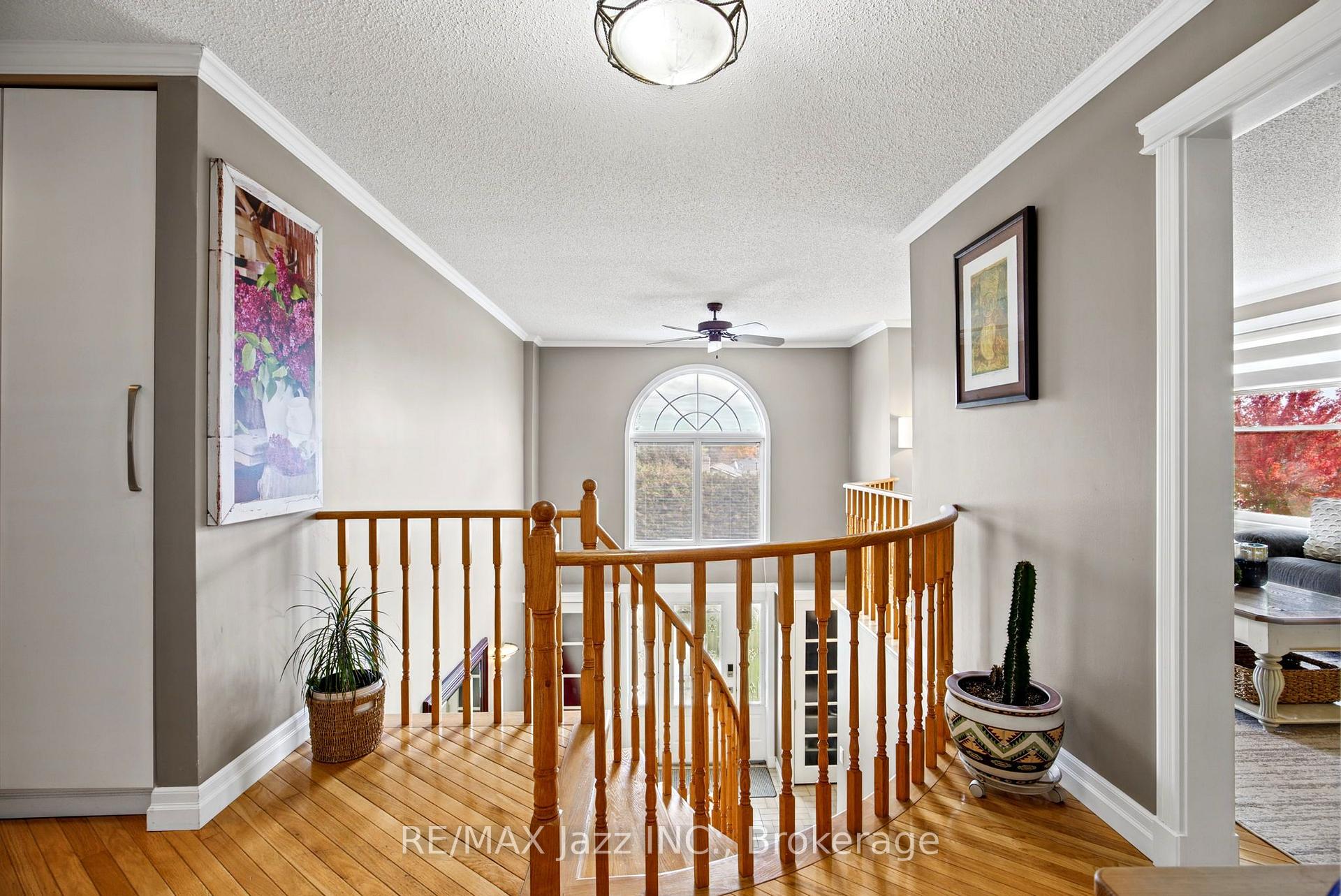 Photo 7 of 789 Lochness Crescent, Oshawa, McLaughlin — HOMEH