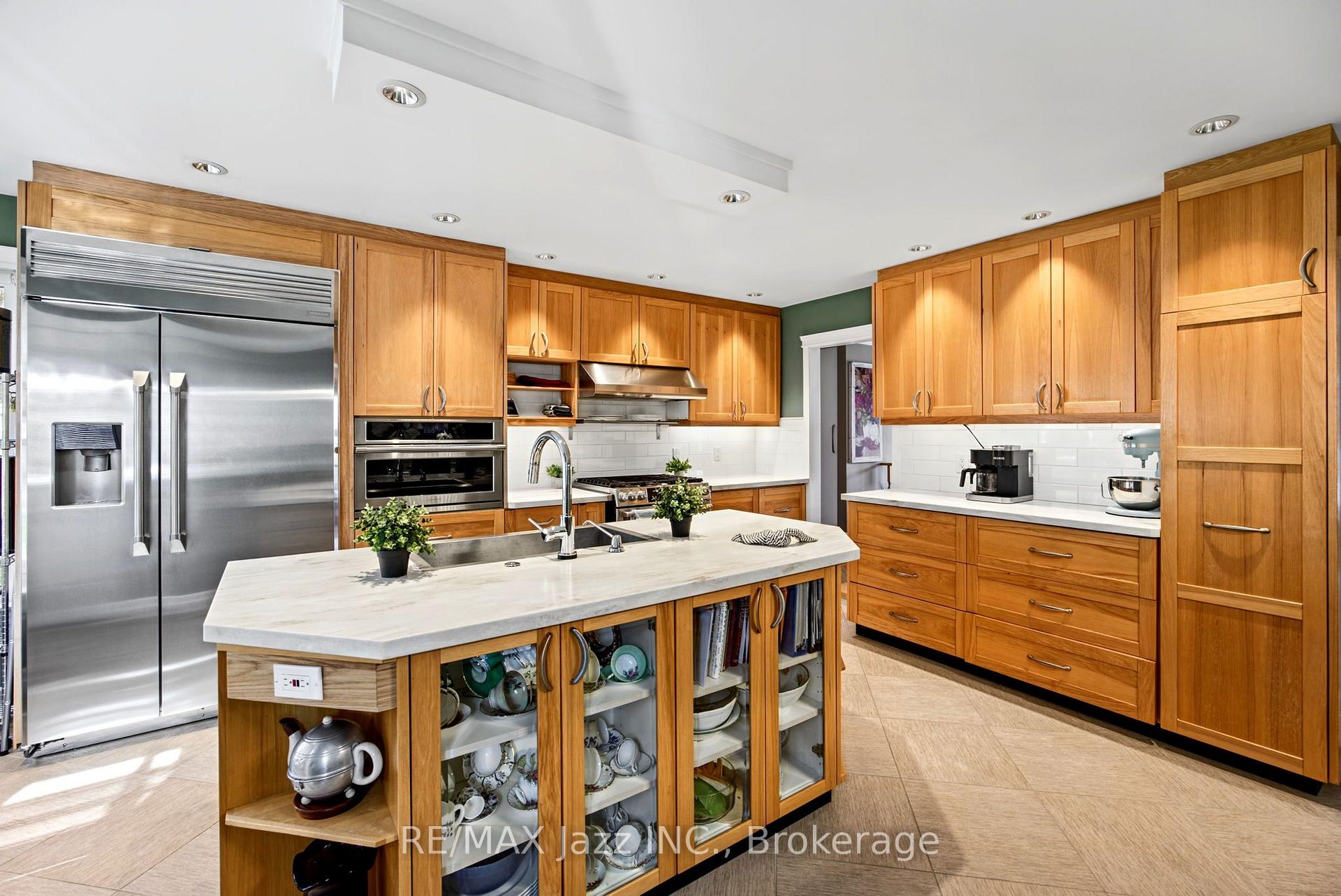 Photo 18 of 789 Lochness Crescent, Oshawa, McLaughlin — HOMEH
