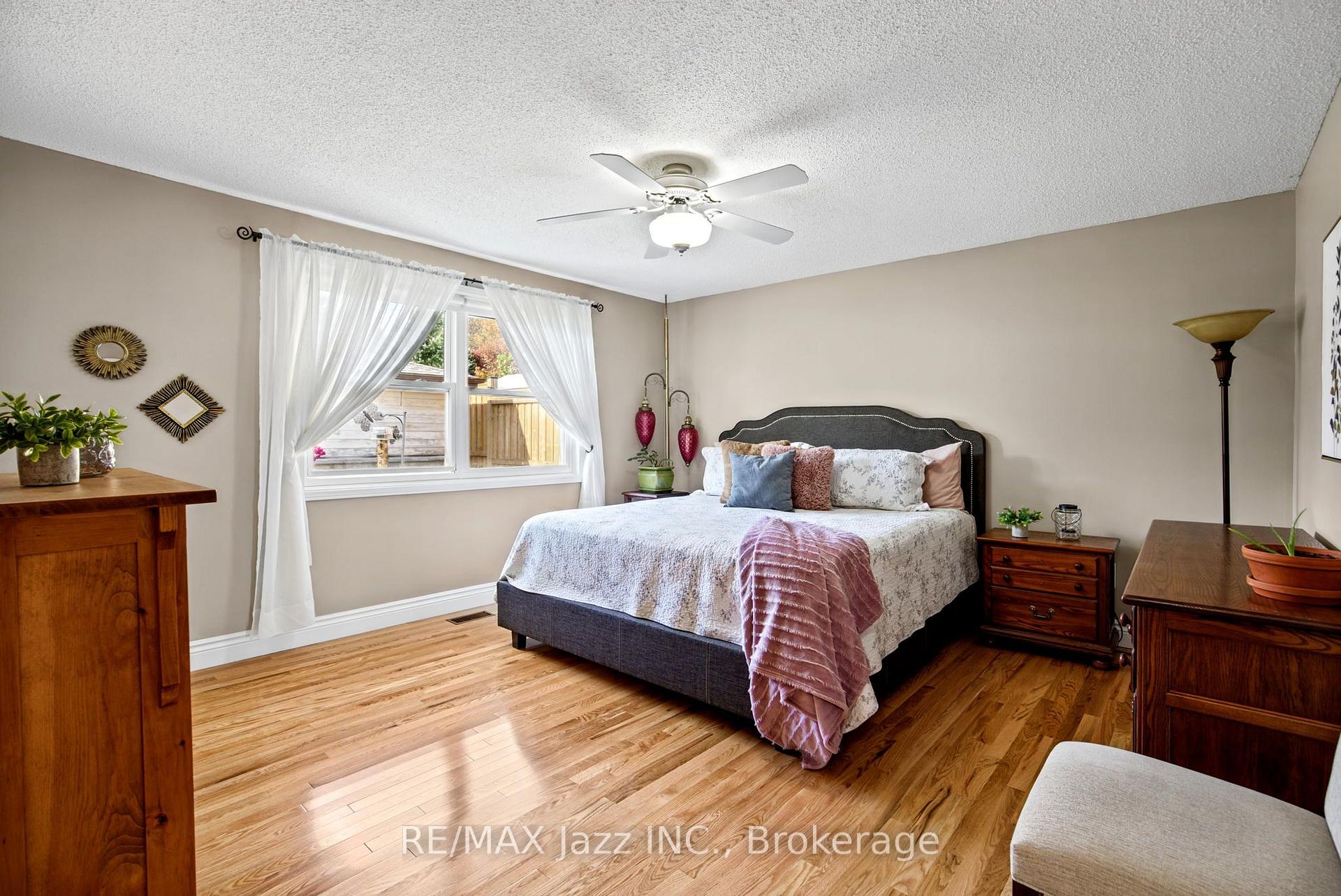 Photo 24 of 789 Lochness Crescent, Oshawa, McLaughlin — HOMEH