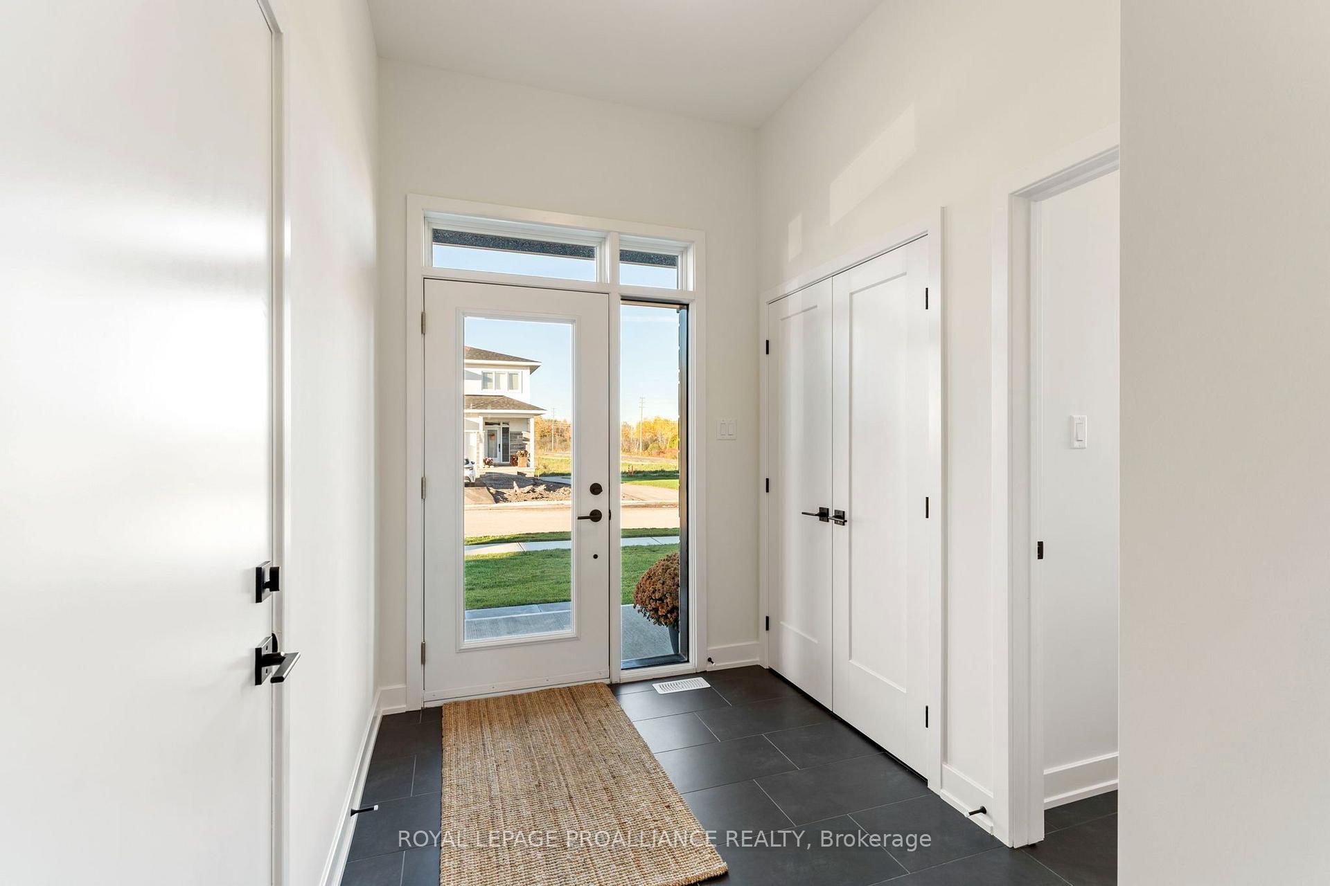 Photo 6 of 1057 Moore Street, Brockville, Brockville — HOMEH