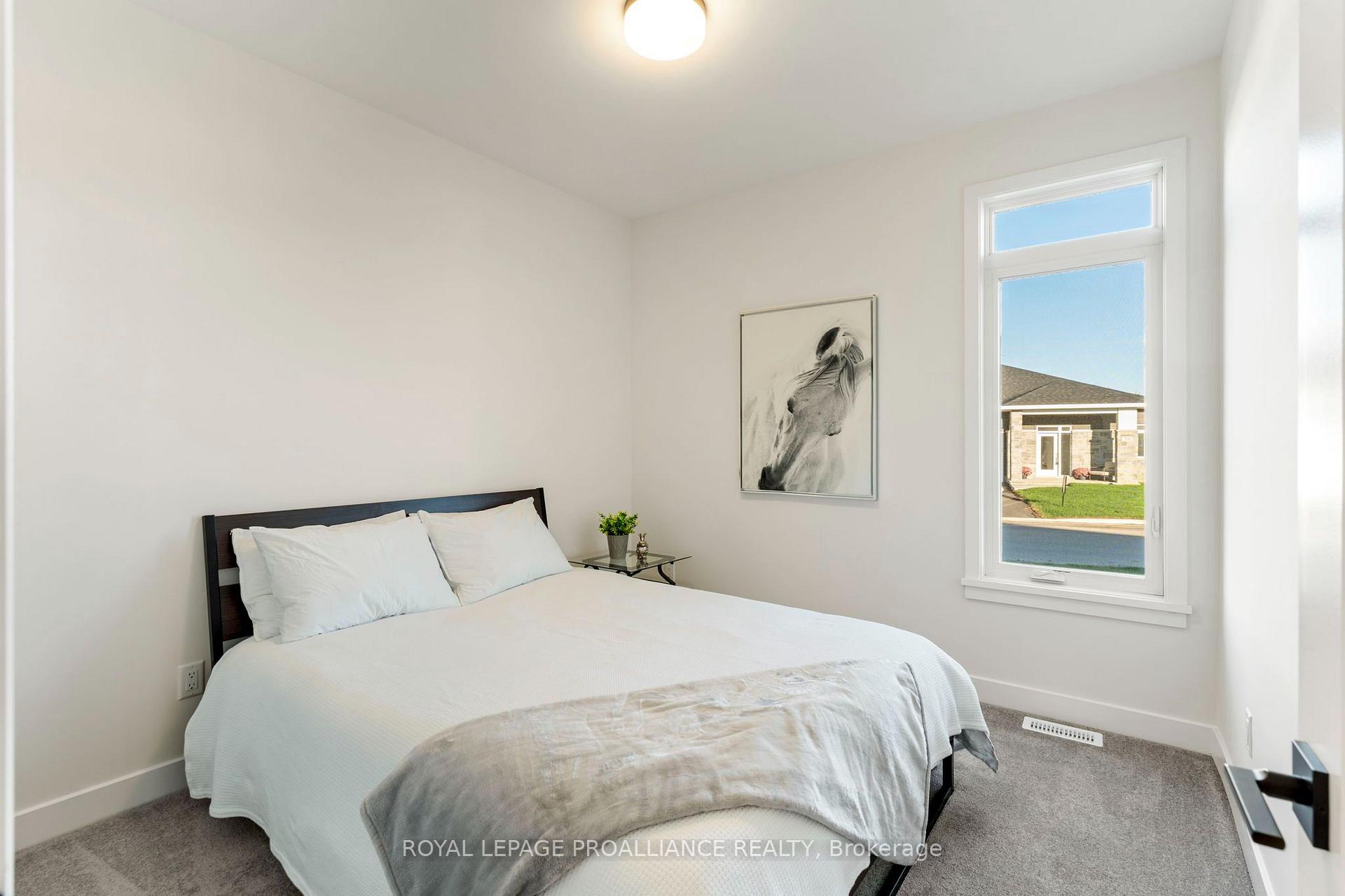 Photo 8 of 1057 Moore Street, Brockville, Brockville — HOMEH