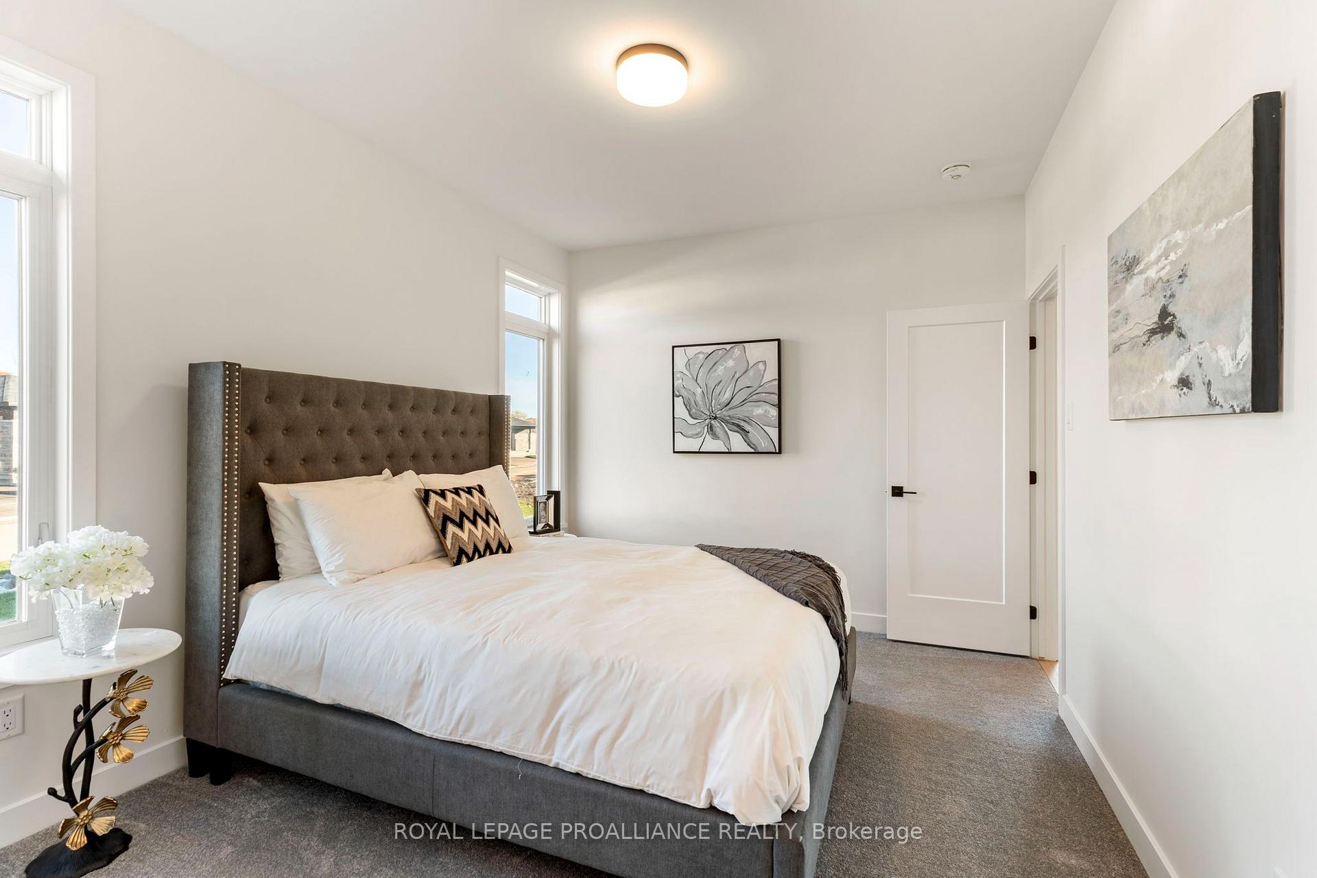 Photo 14 of 1057 Moore Street, Brockville, Brockville — HOMEH