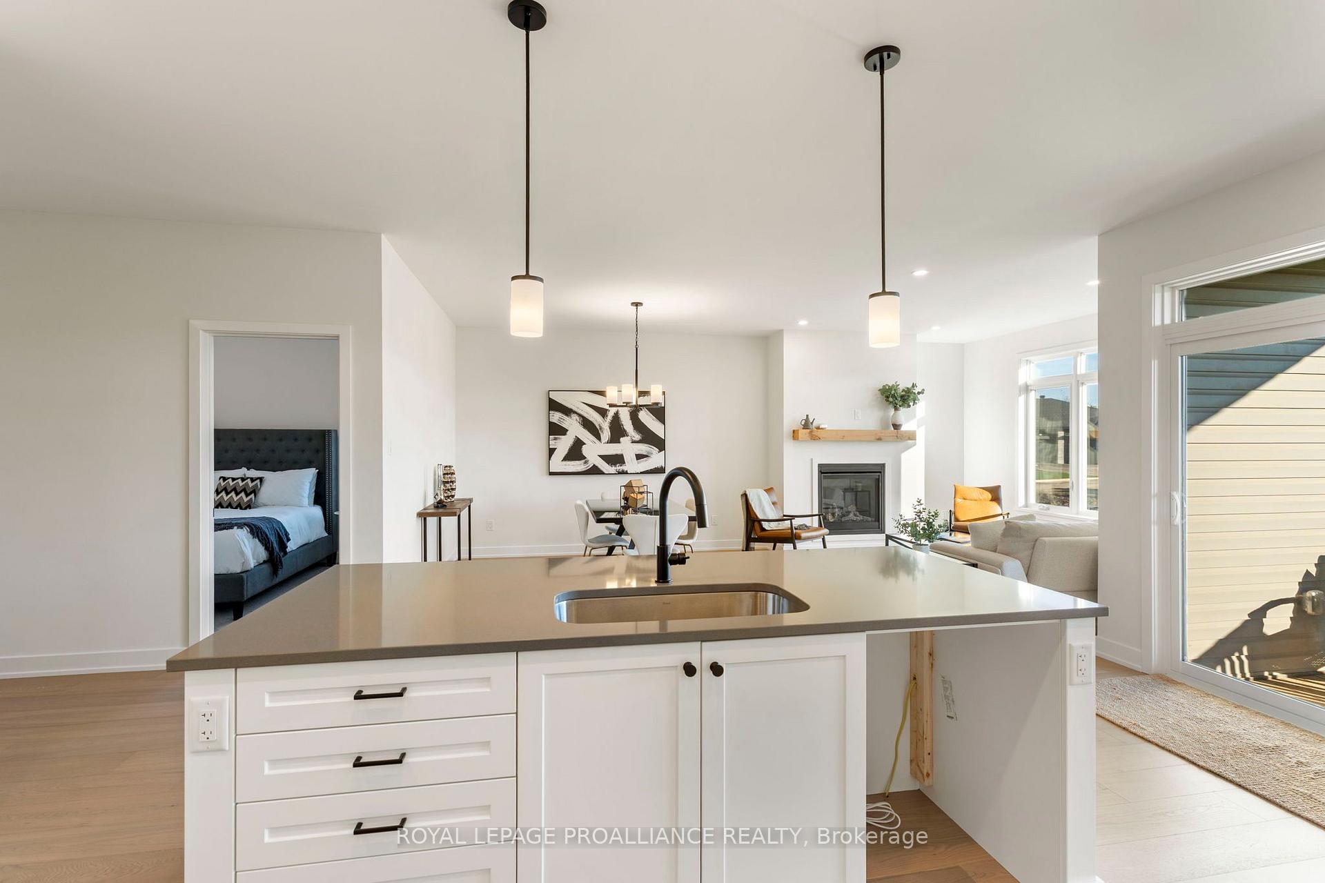 Photo 25 of 1057 Moore Street, Brockville, Brockville — HOMEH