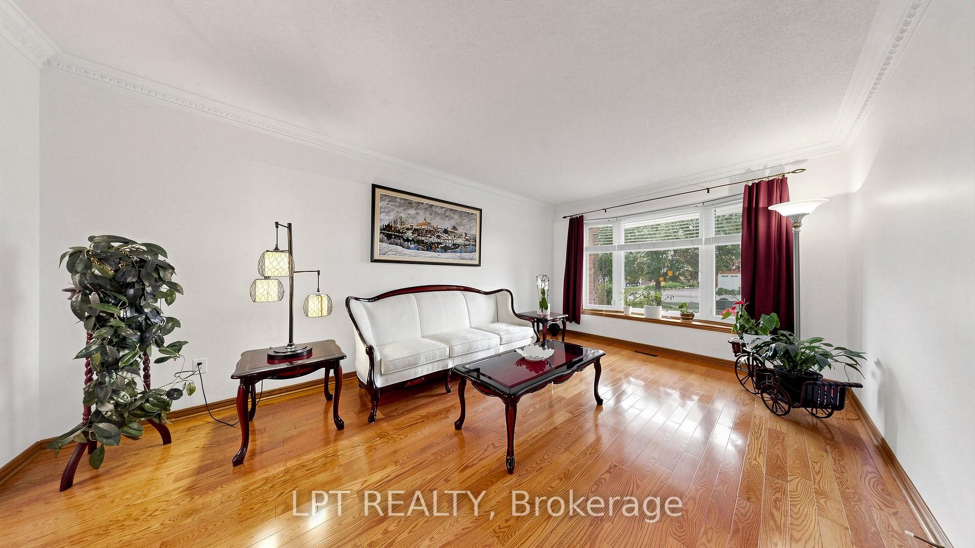 Photo 6 of 4204 Starlight Crescent, Mississauga, Rathwood — HOMEH