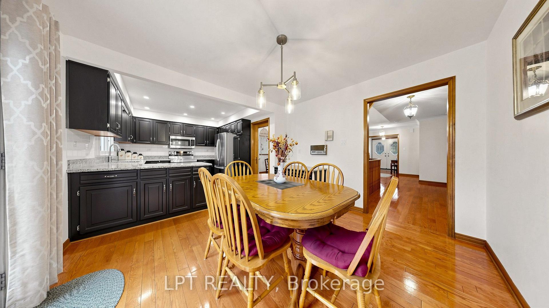 Photo 12 of 4204 Starlight Crescent, Mississauga, Rathwood — HOMEH