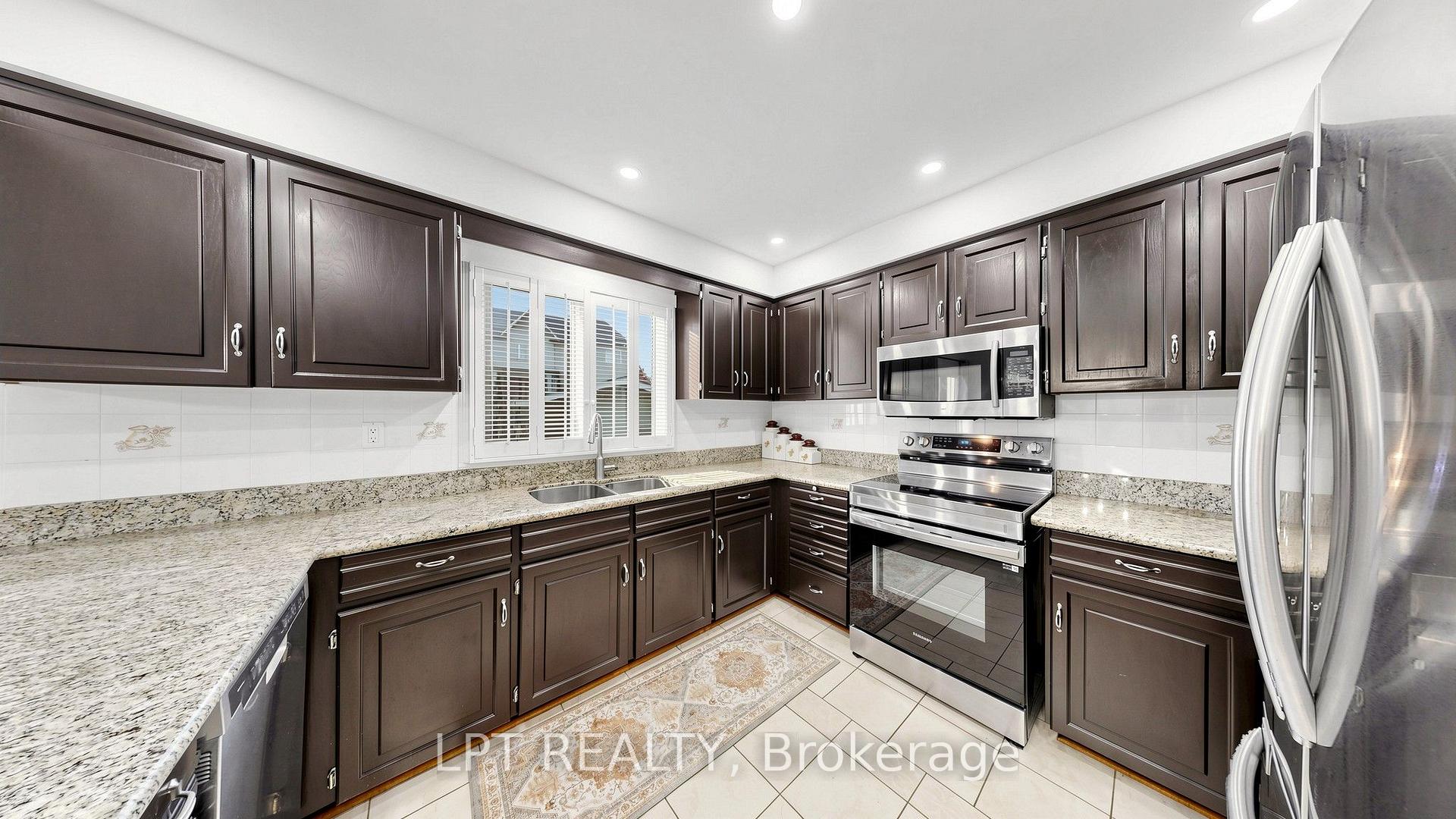 Photo 19 of 4204 Starlight Crescent, Mississauga, Rathwood — HOMEH