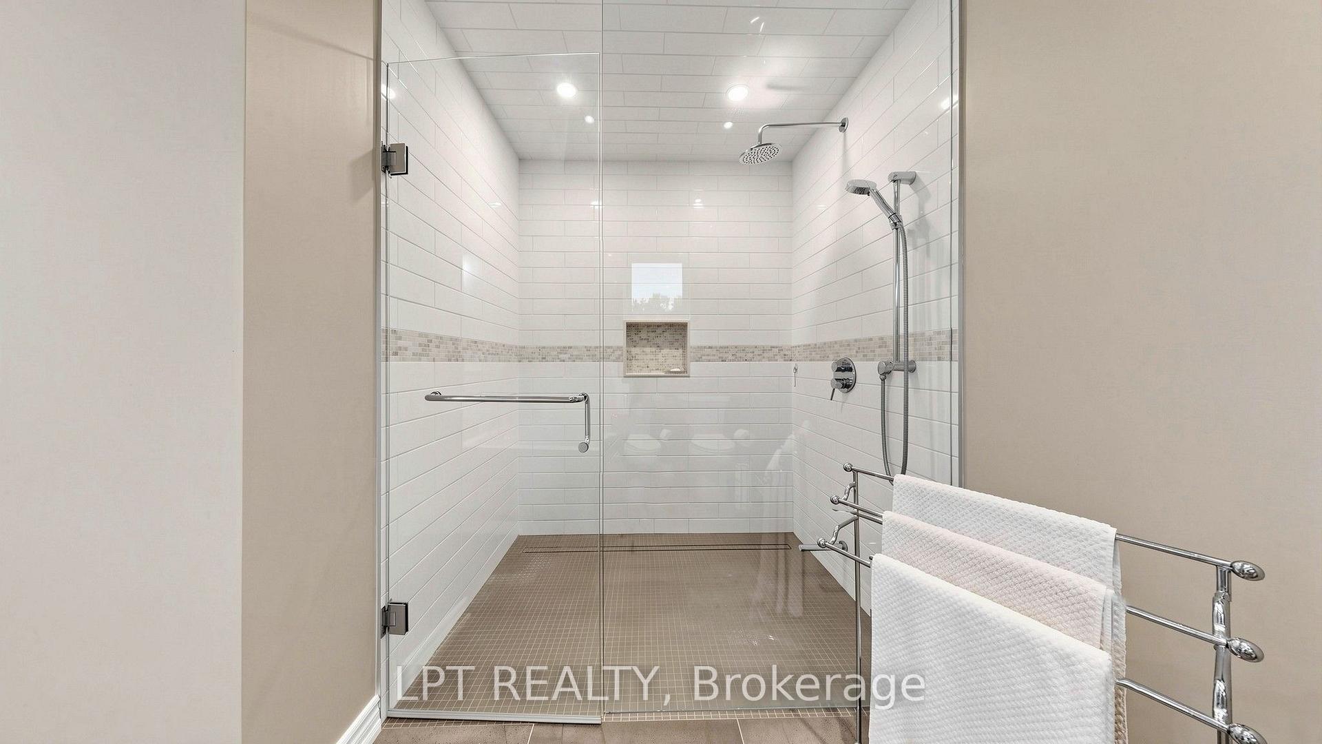 Photo 28 of 4204 Starlight Crescent, Mississauga, Rathwood — HOMEH