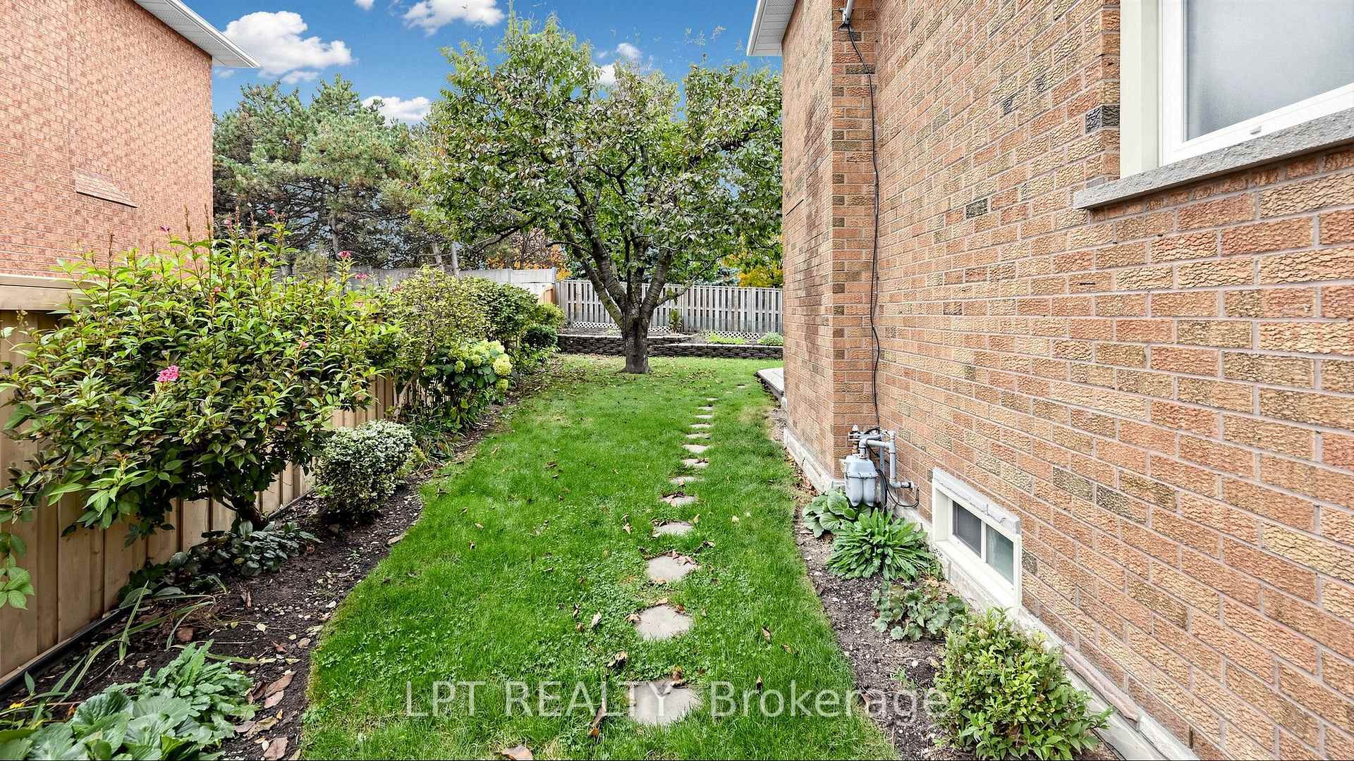 Photo 47 of 4204 Starlight Crescent, Mississauga, Rathwood — HOMEH
