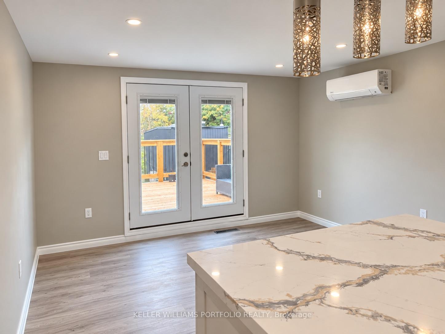 Photo 5 of 19 Kelvin Avenue, Toronto, East End-Danforth — HOMEH