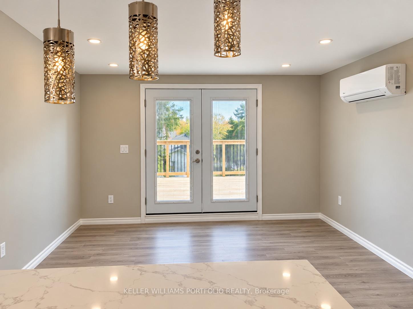 Photo 12 of 19 Kelvin Avenue, Toronto, East End-Danforth — HOMEH