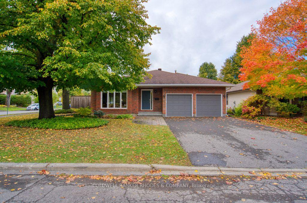 Photo 1 of 34 Gavin Street, Ottawa, Mooneys Bay/Riverside Park — HOMEH