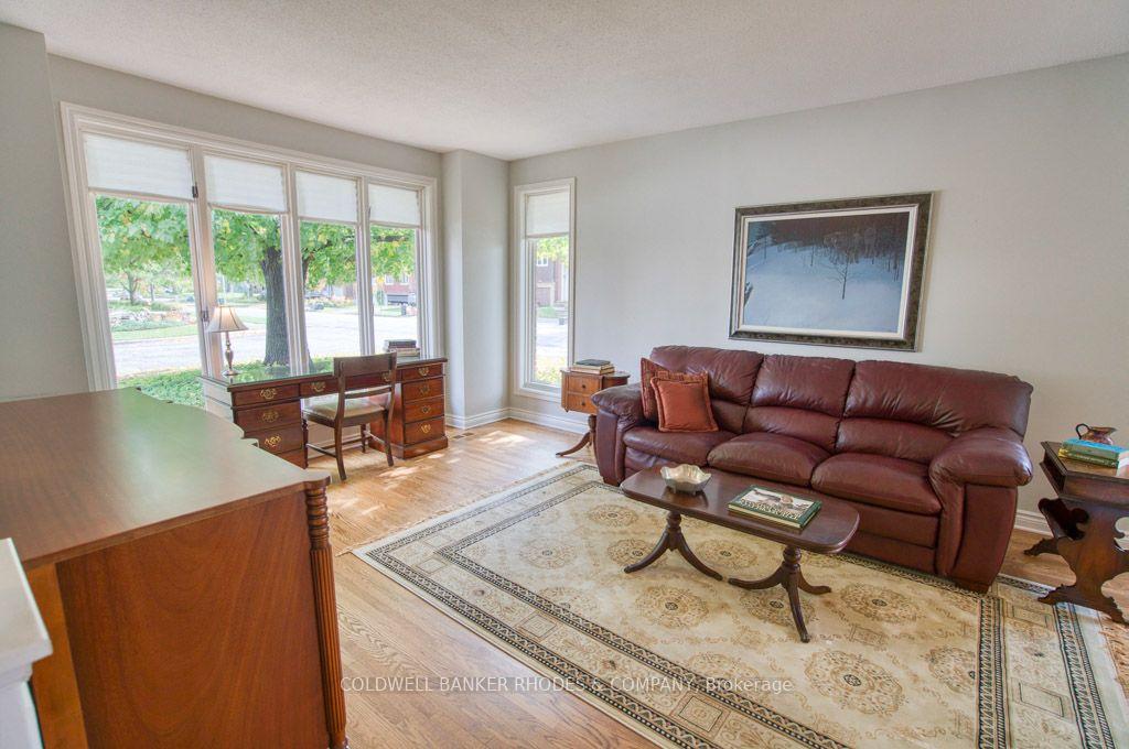 Photo 8 of 34 Gavin Street, Ottawa, Mooneys Bay/Riverside Park — HOMEH