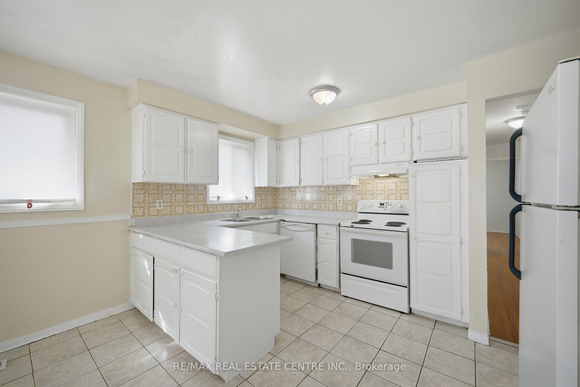 Photo 16 of 10 Major Oaks Drive, Brampton, Madoc — HOMEH