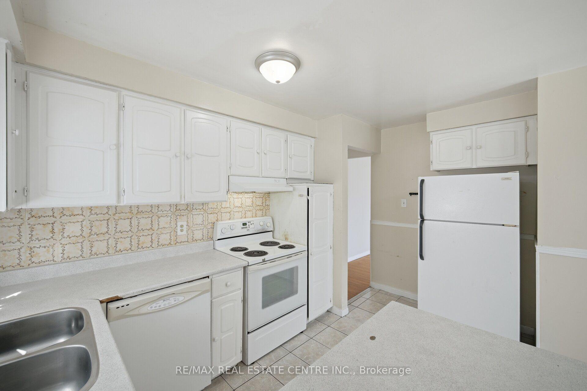 Photo 20 of 10 Major Oaks Drive, Brampton, Madoc — HOMEH