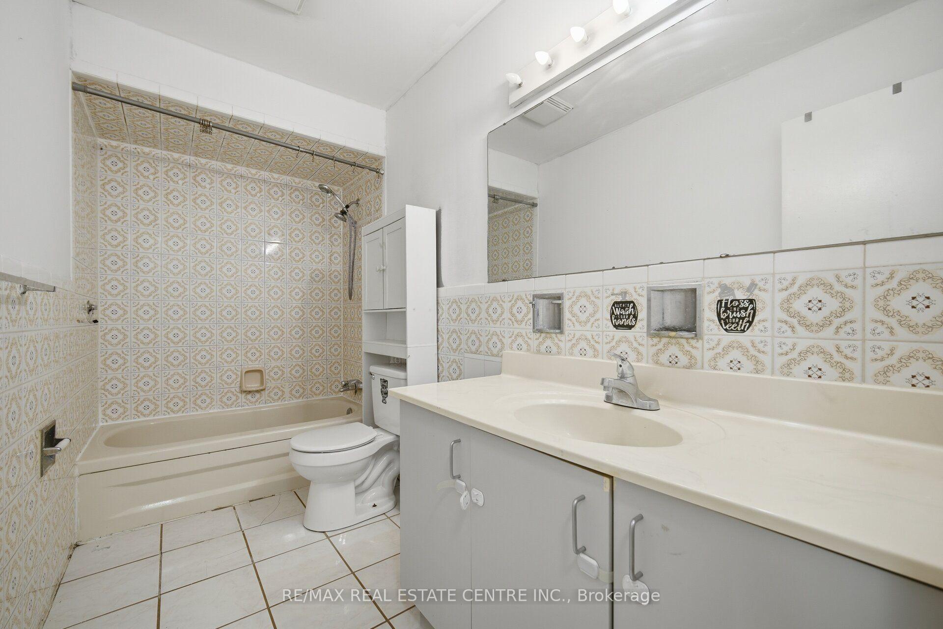 Photo 24 of 10 Major Oaks Drive, Brampton, Madoc — HOMEH