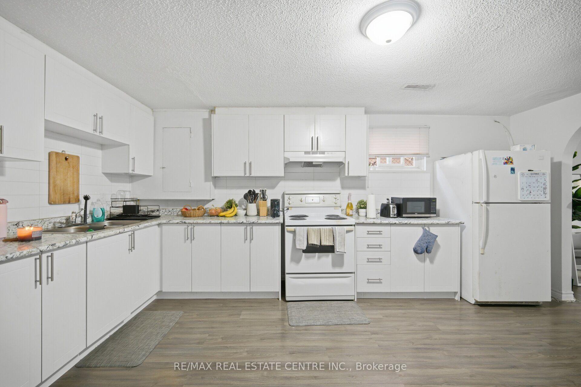 Photo 29 of 10 Major Oaks Drive, Brampton, Madoc — HOMEH