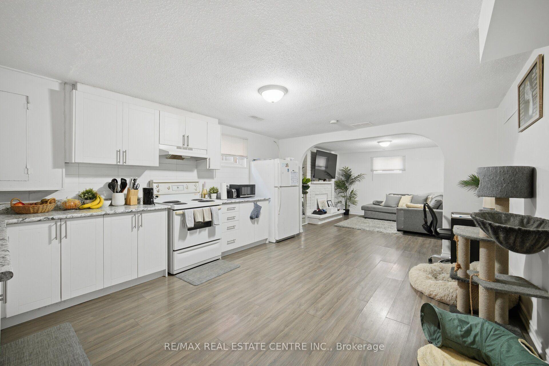 Photo 30 of 10 Major Oaks Drive, Brampton, Madoc — HOMEH