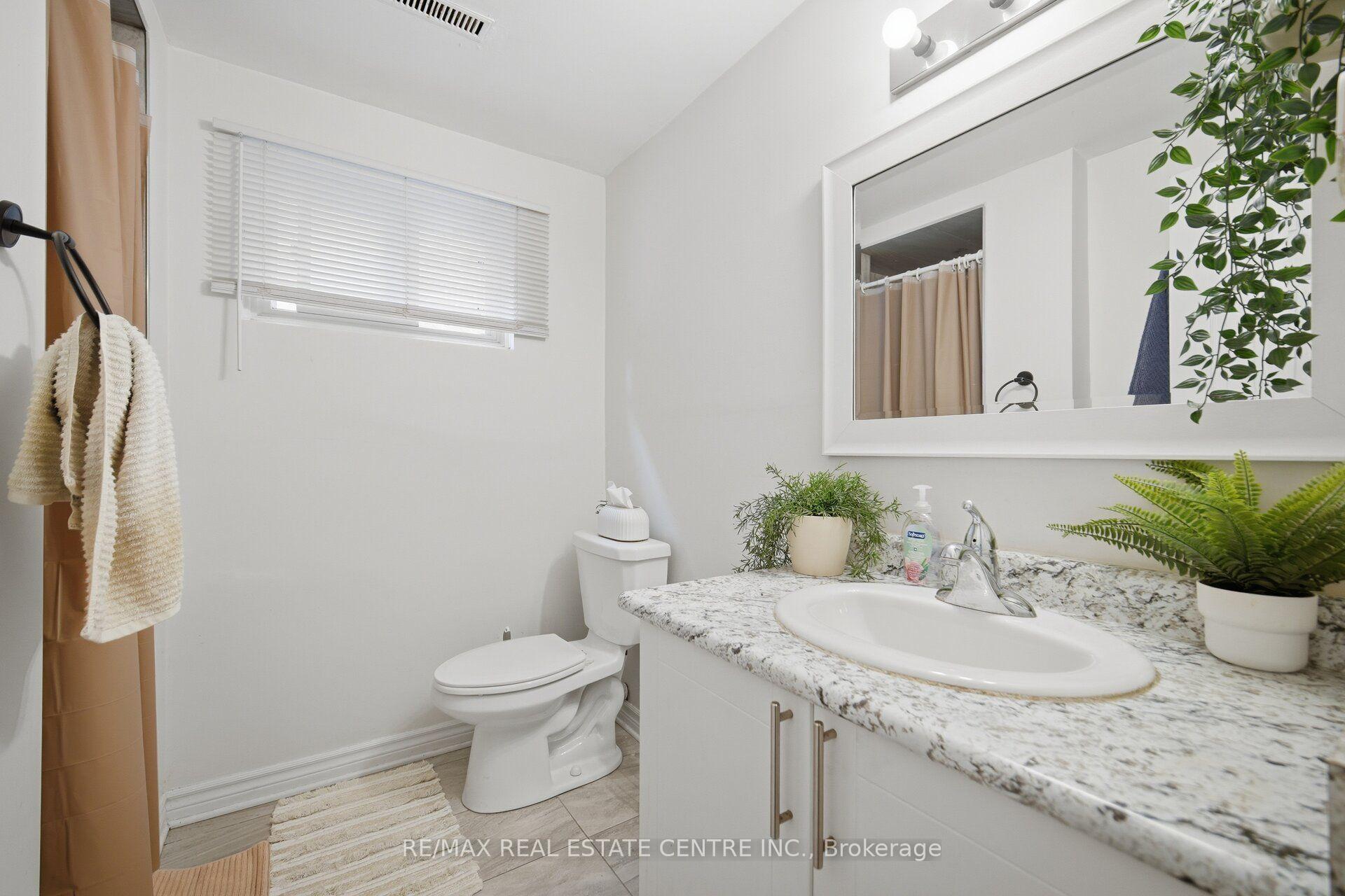 Photo 34 of 10 Major Oaks Drive, Brampton, Madoc — HOMEH