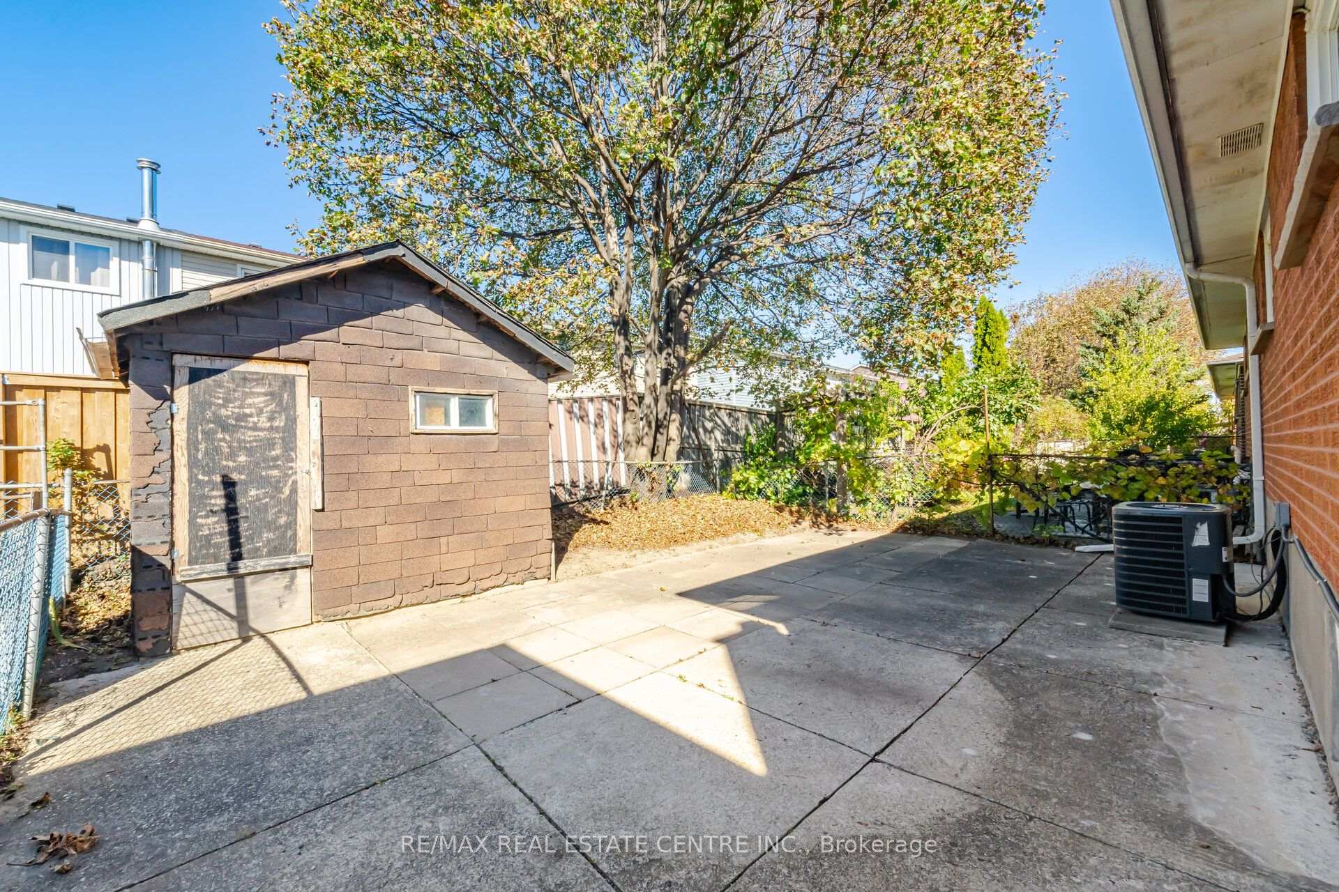 Photo 36 of 10 Major Oaks Drive, Brampton, Madoc — HOMEH