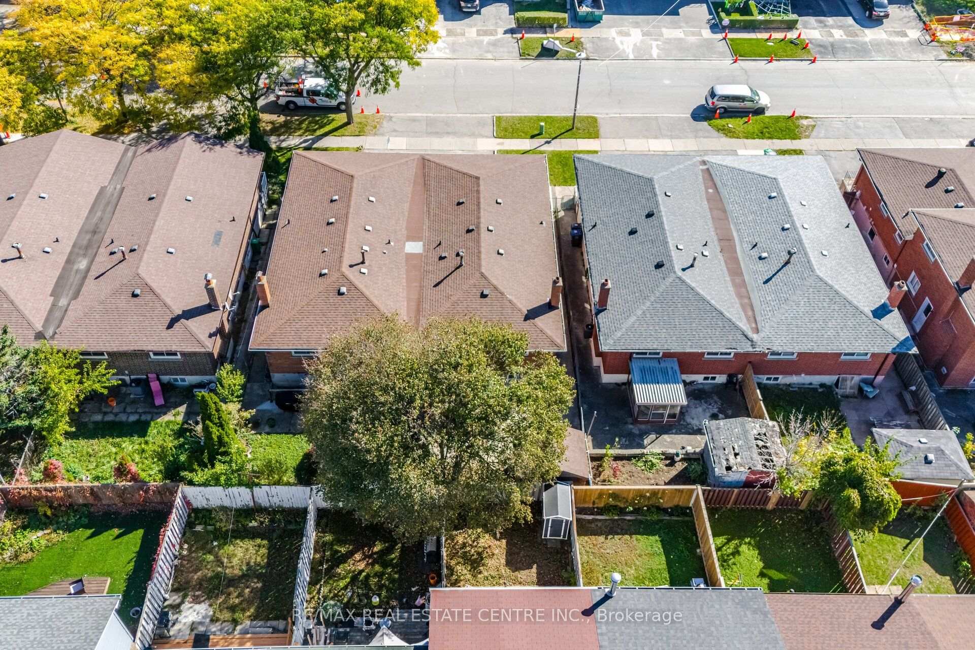 Photo 39 of 10 Major Oaks Drive, Brampton, Madoc — HOMEH
