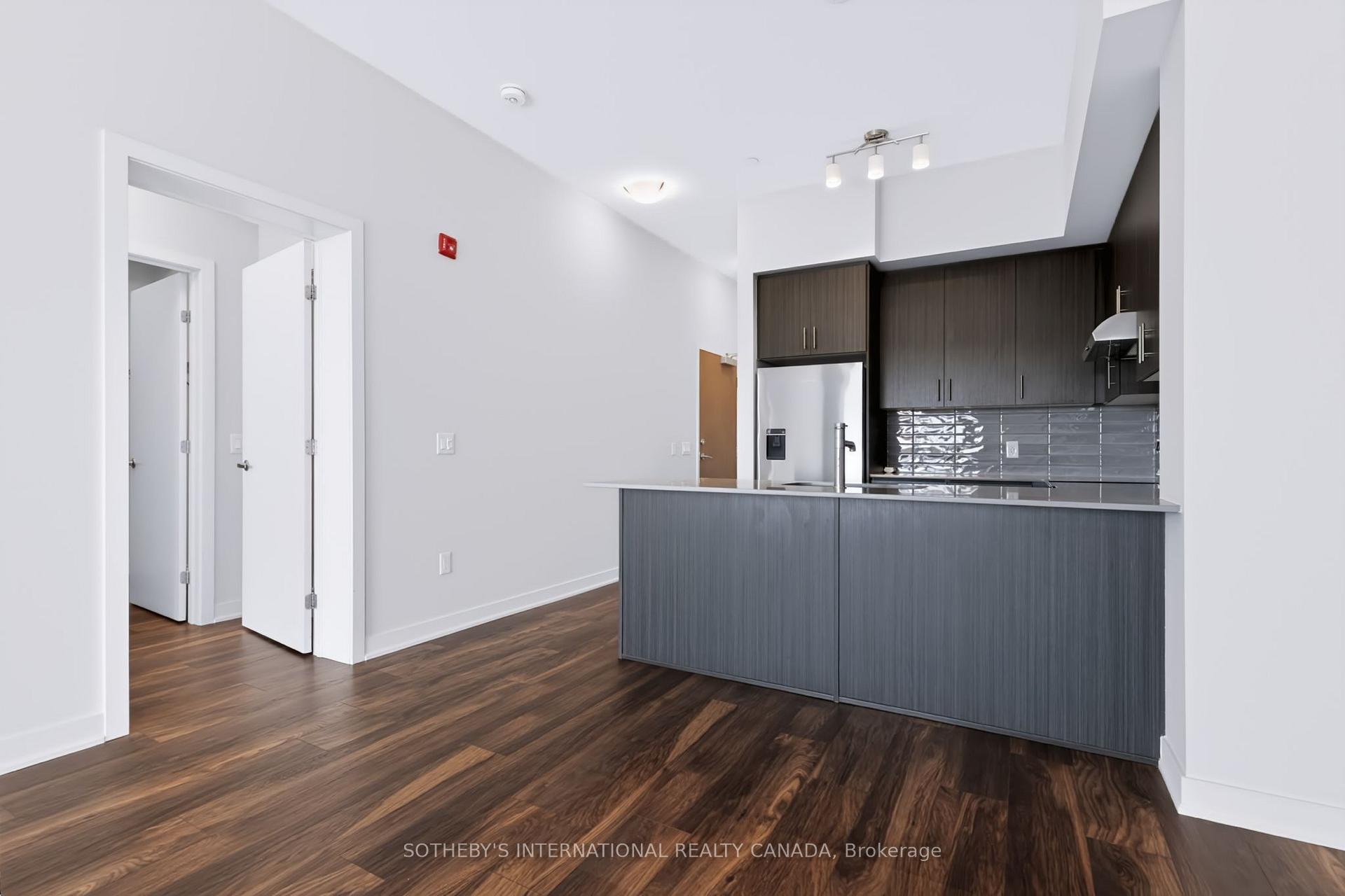 Photo 8 of Unit 608, 340 Plains Road E, Burlington, LaSalle — HOMEH