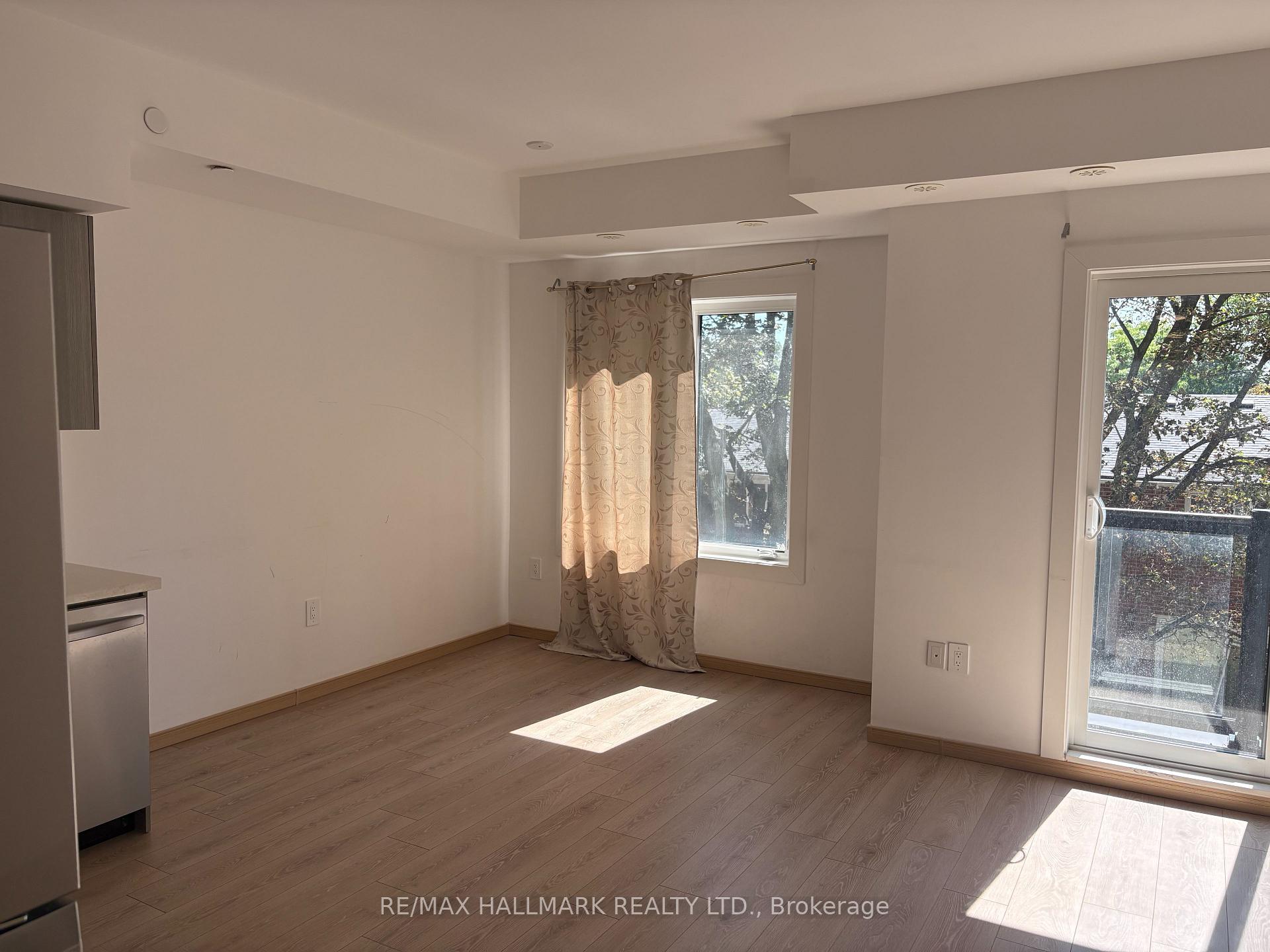 Photo 3 of Unit 310, 3425 Sheppard Avenue E, Scarborough, Tam O'Shanter-Sullivan — HOMEH
