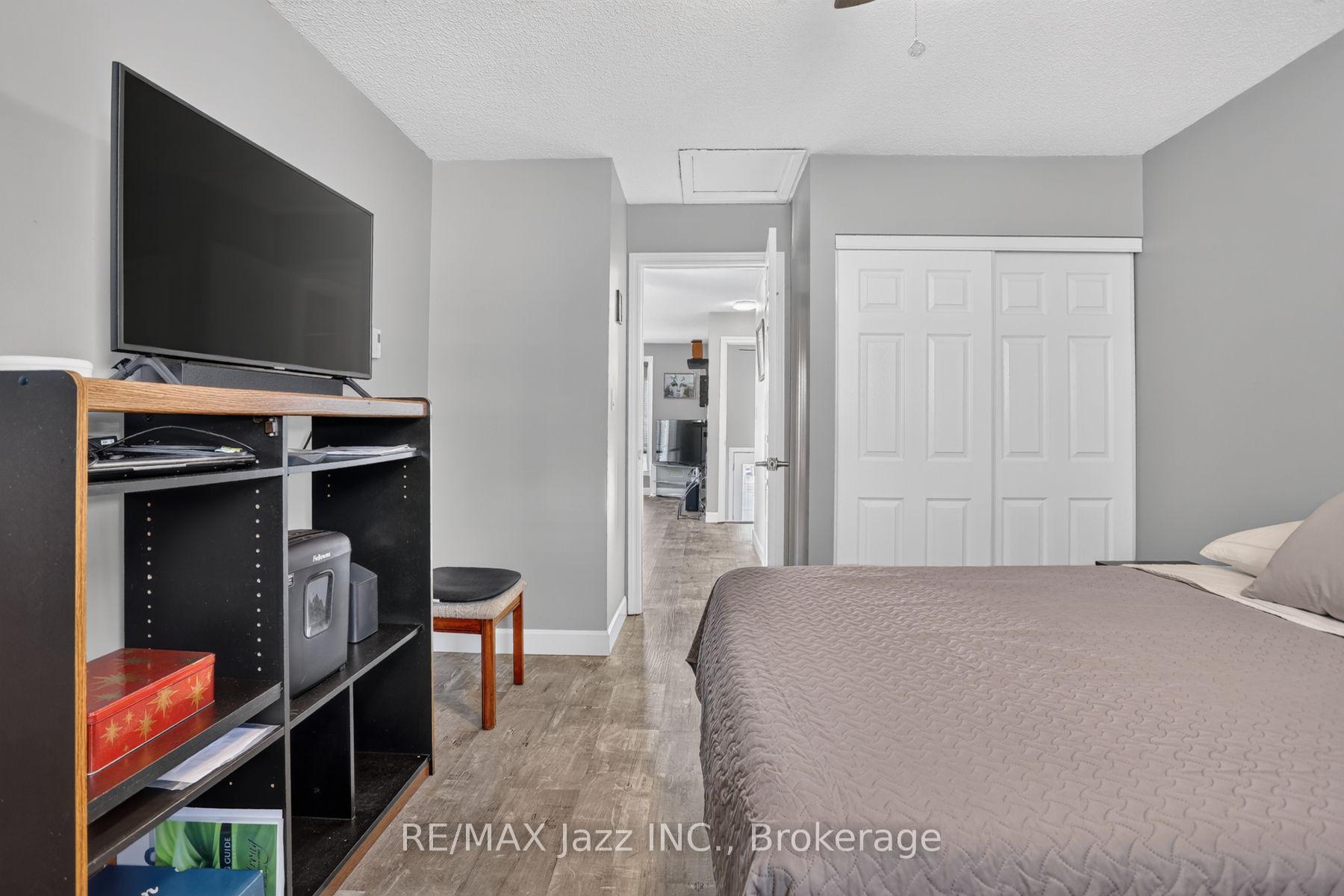 Photo 15 of 691 Attersley Drive, Oshawa, Pinecrest — HOMEH