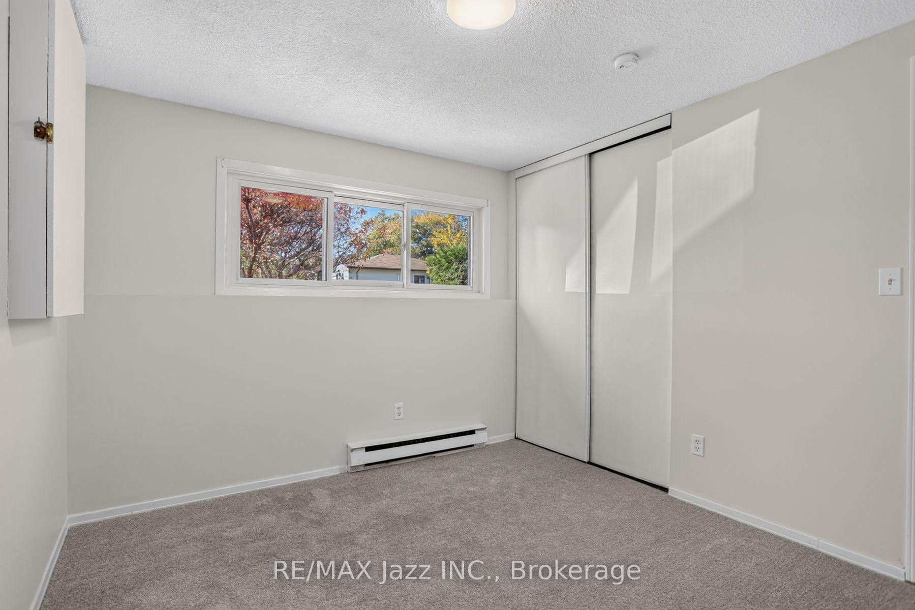 Photo 19 of 691 Attersley Drive, Oshawa, Pinecrest — HOMEH