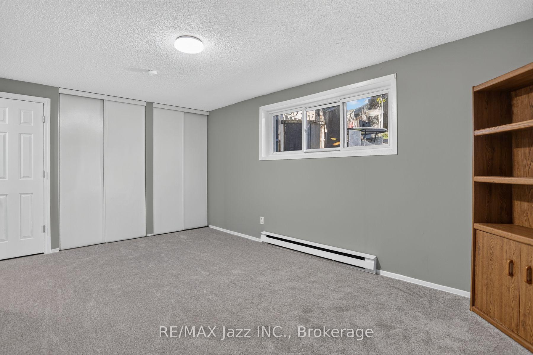 Photo 24 of 691 Attersley Drive, Oshawa, Pinecrest — HOMEH