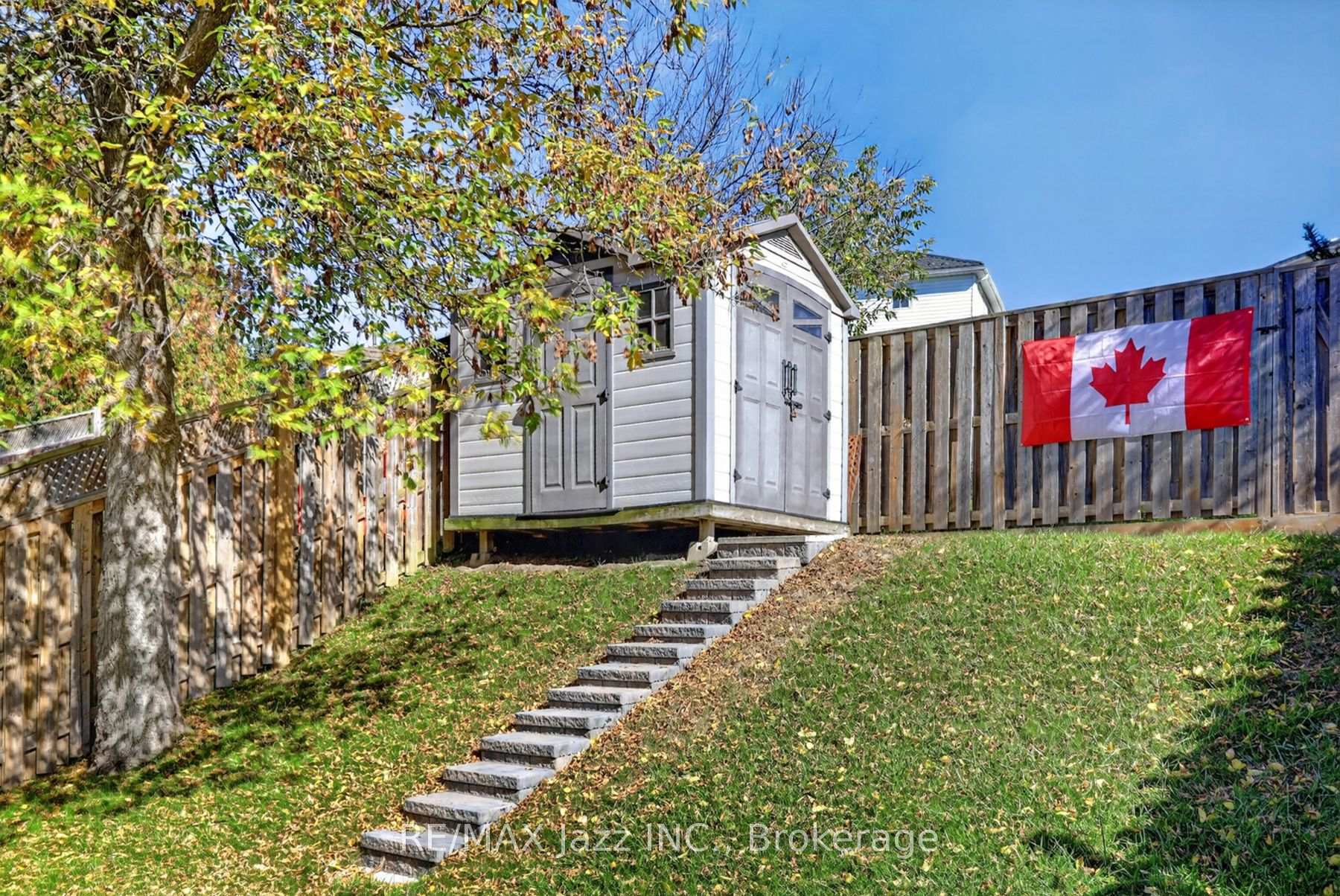 Photo 28 of 691 Attersley Drive, Oshawa, Pinecrest — HOMEH