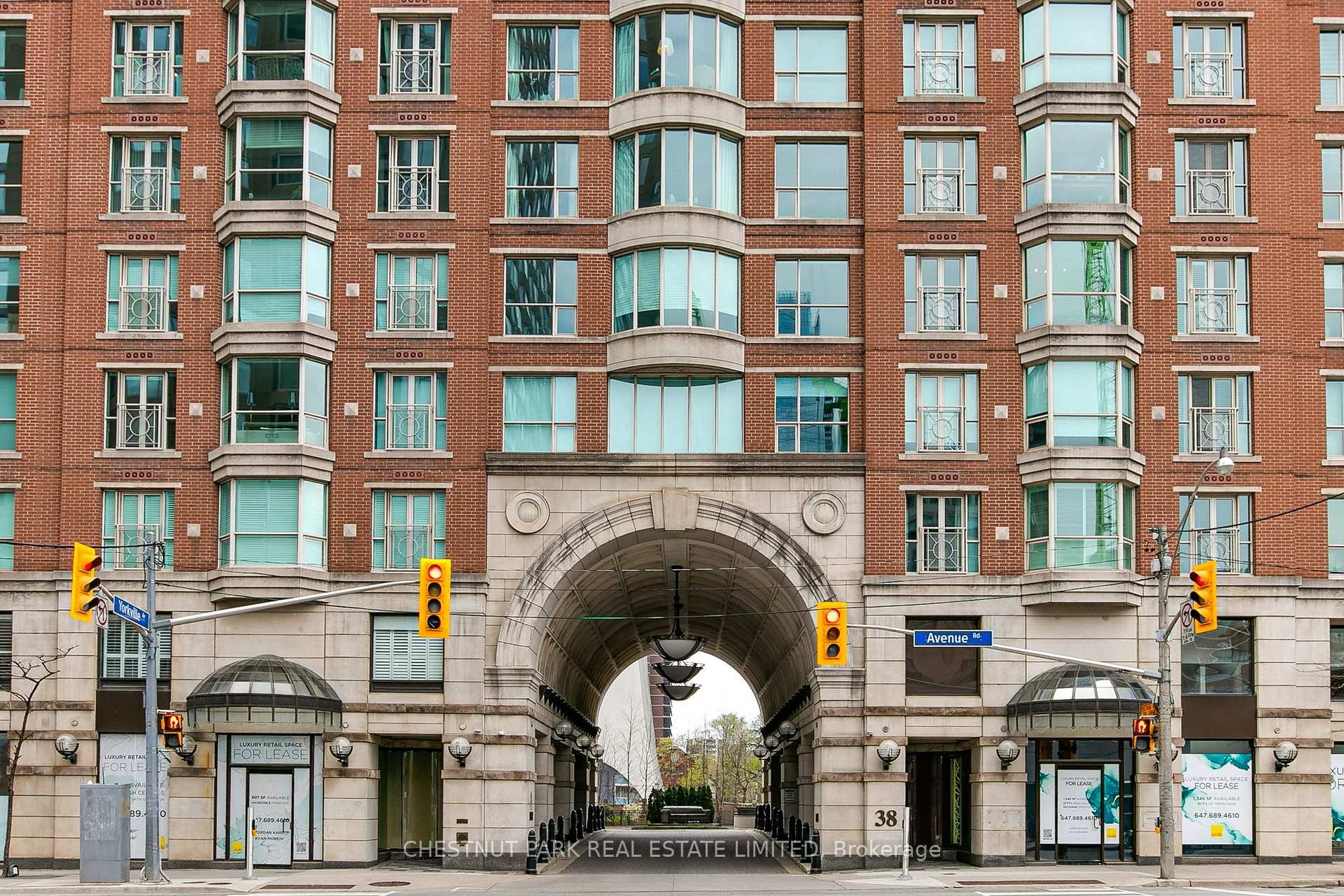 Photo 3 of Unit 1902, 38 Avenue Road, Toronto, The Annex — HOMEH