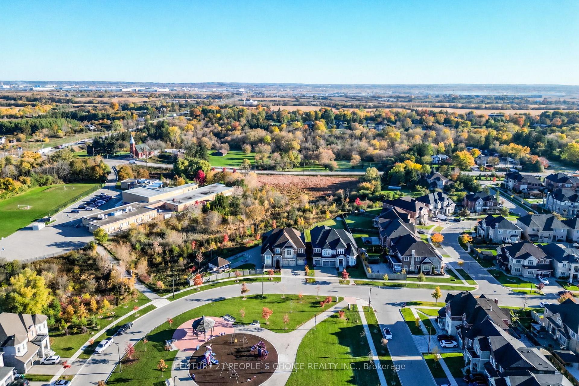 Photo 5 of 27 Leo Austin Road, Brampton, Toronto Gore Rural Estate — HOMEH