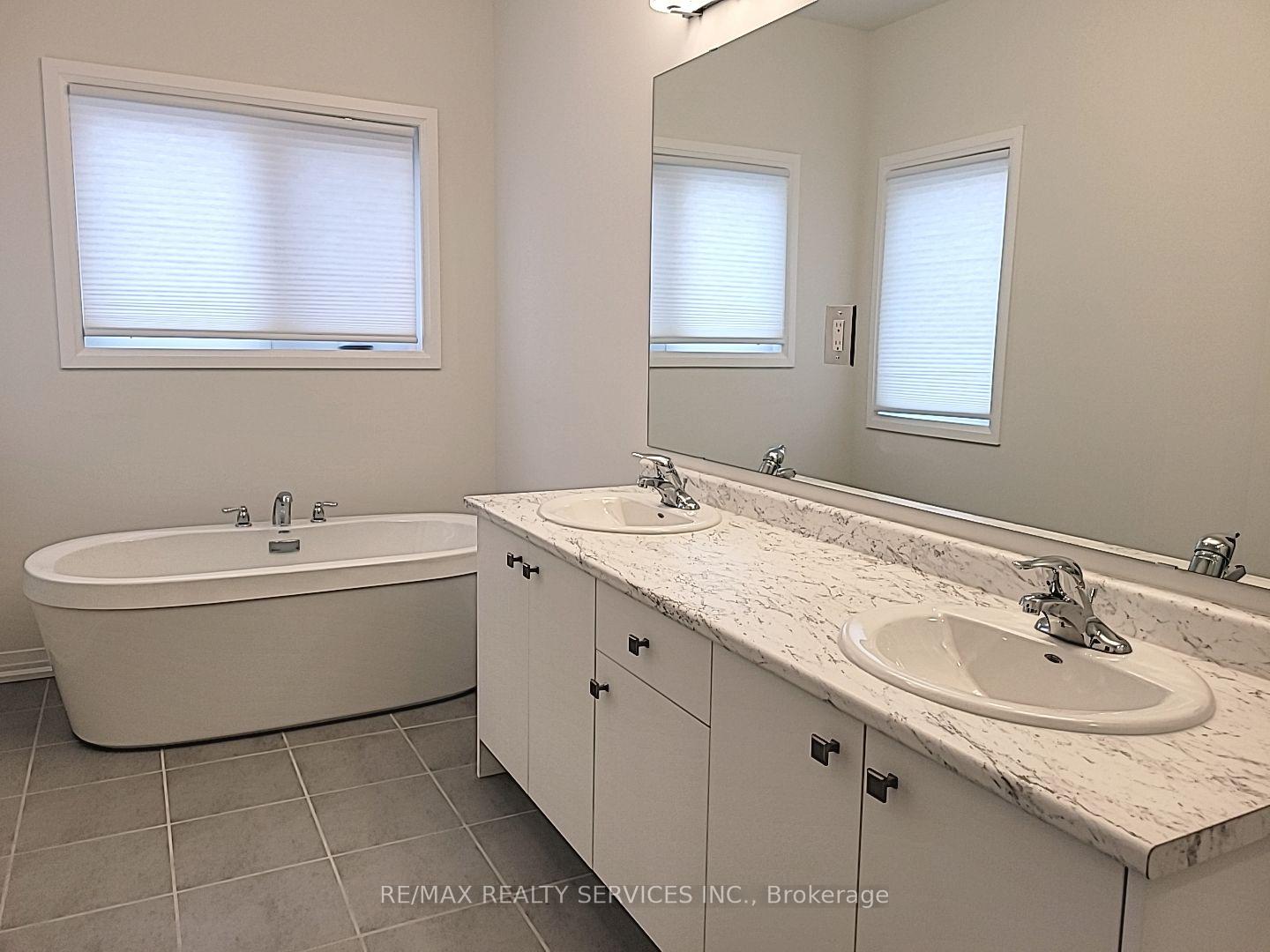 Photo 16 of 225 Coronation Road, Whitby, Rural Whitby — HOMEH