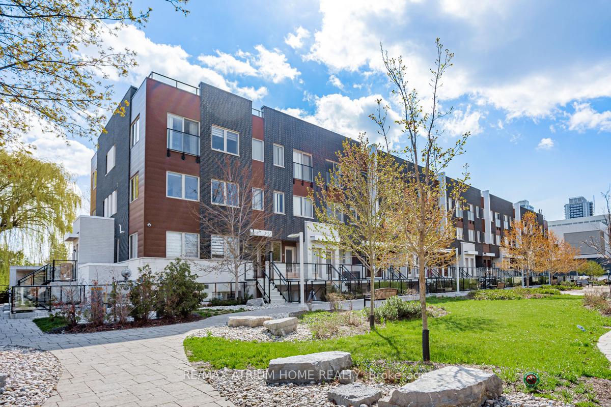 Photo of Unit 18, 780 Sheppard Avenue E