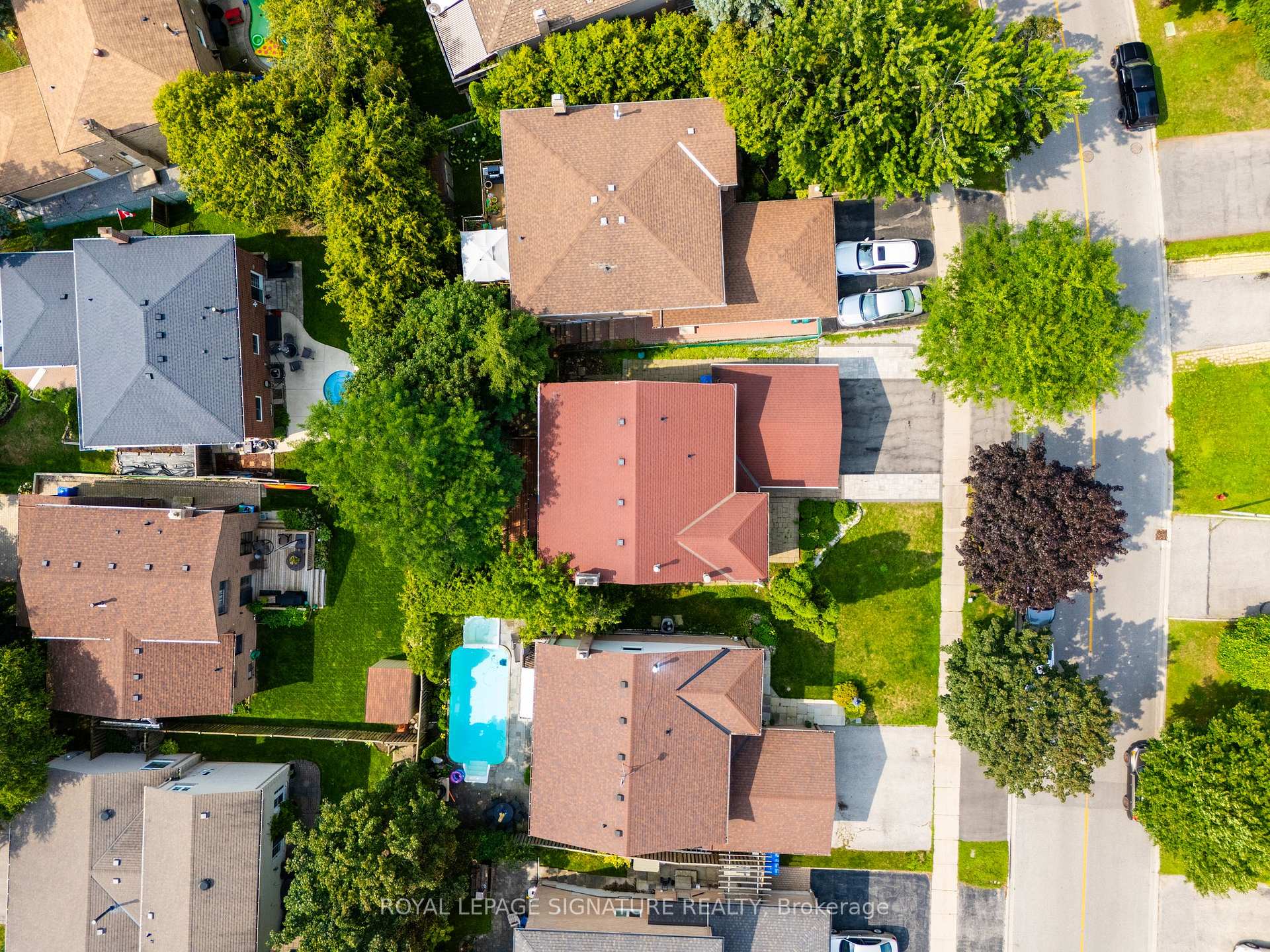 Photo 4 of 89 Batson Drive, Aurora, Aurora Village — HOMEH