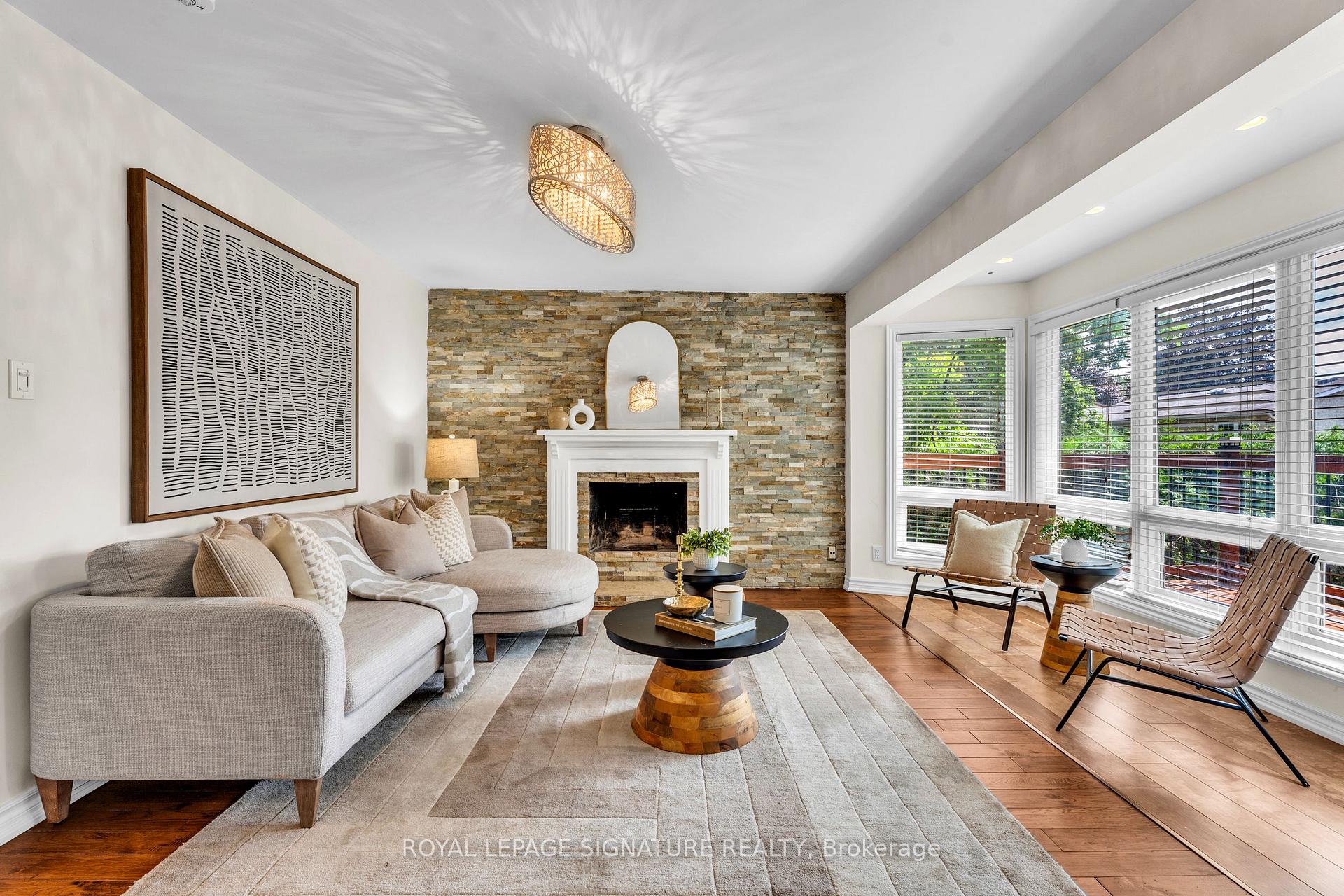 Photo 12 of 89 Batson Drive, Aurora, Aurora Village — HOMEH