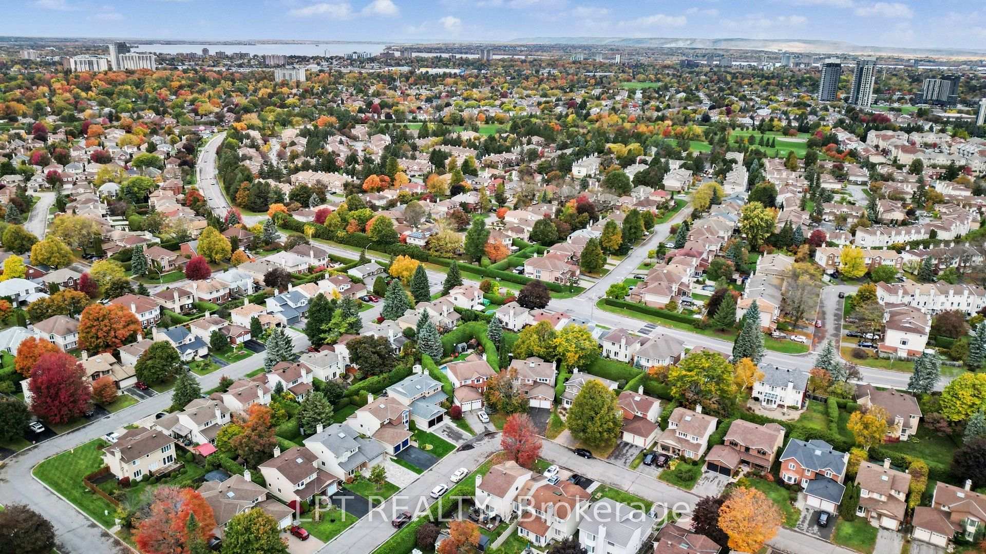Photo 36 of 28 Meadow Glade Gardens, Ottawa, Centrepointe — HOMEH