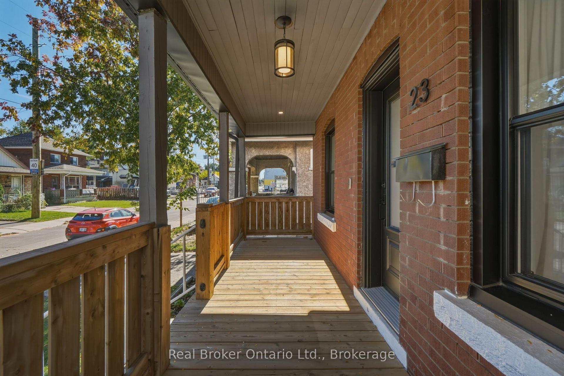Photo 5 of 23 Barons Avenue N, Hamilton, Homeside — HOMEH