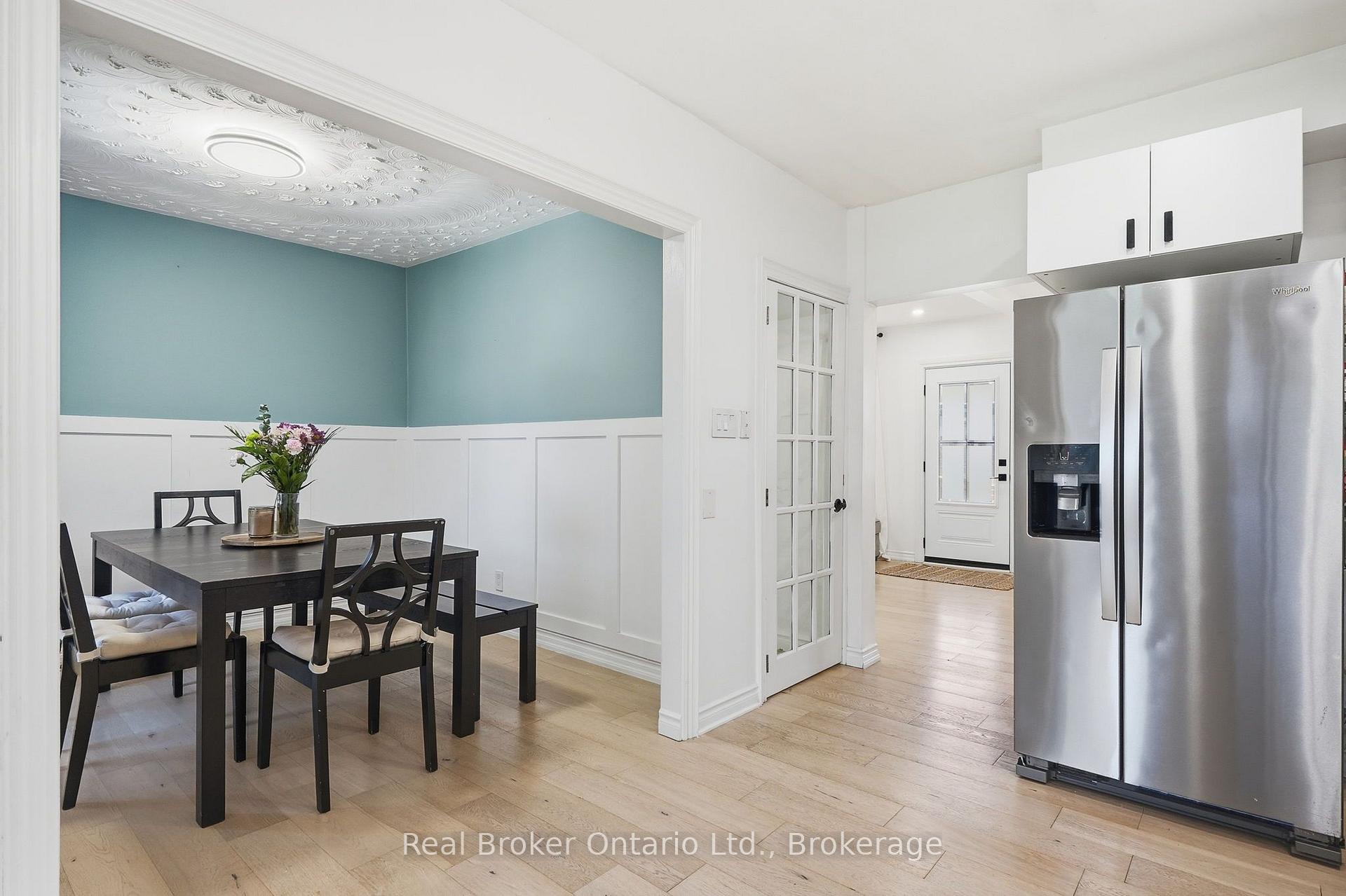 Photo 15 of 23 Barons Avenue N, Hamilton, Homeside — HOMEH