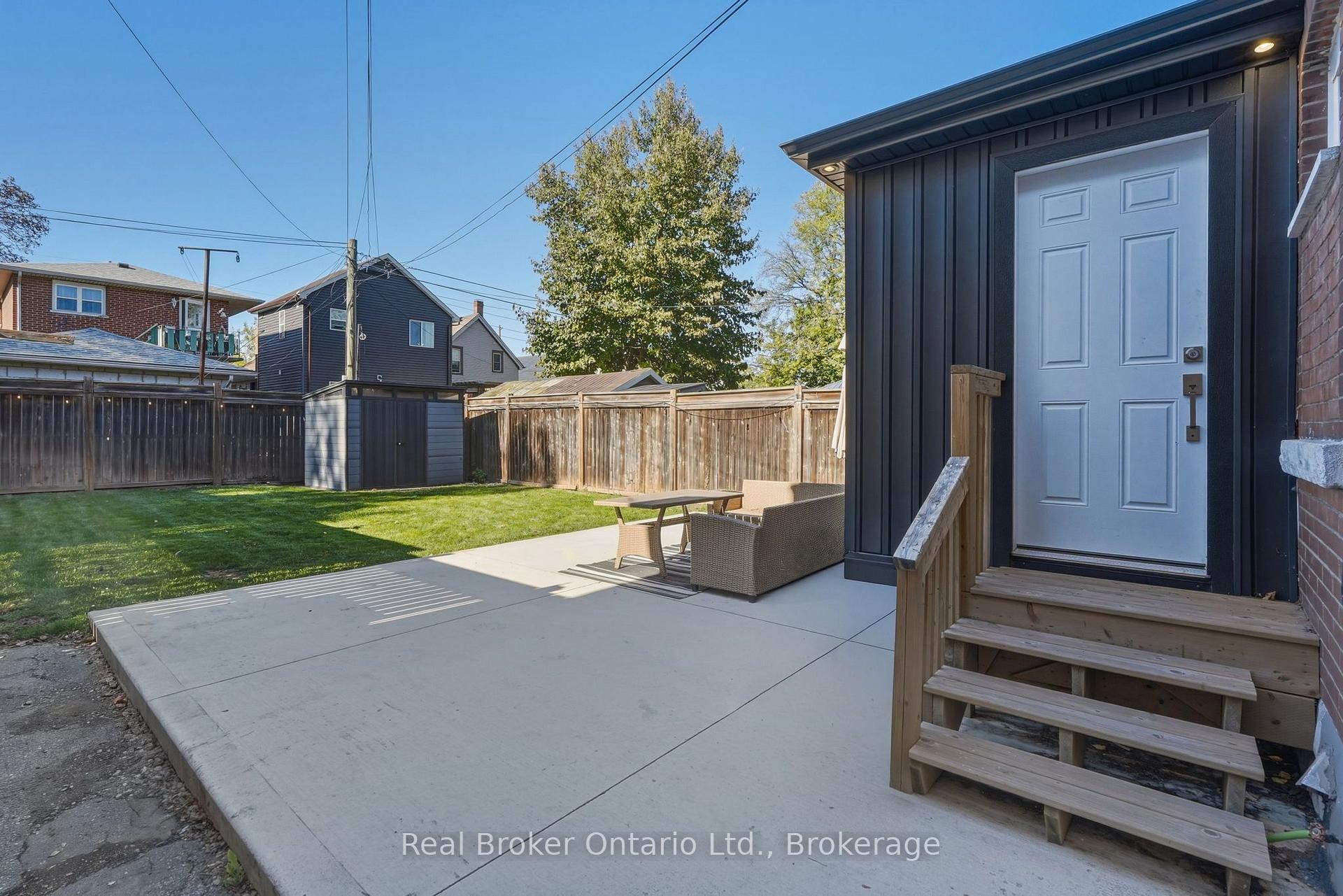 Photo 33 of 23 Barons Avenue N, Hamilton, Homeside — HOMEH