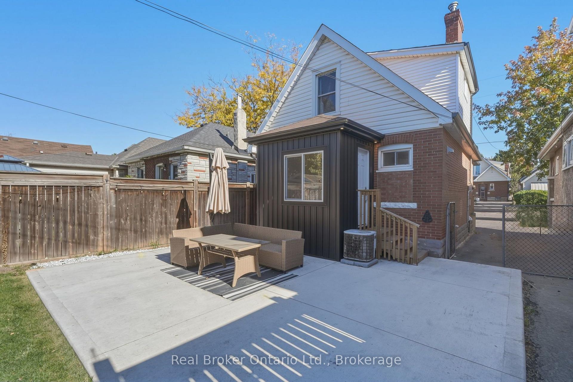 Photo 34 of 23 Barons Avenue N, Hamilton, Homeside — HOMEH