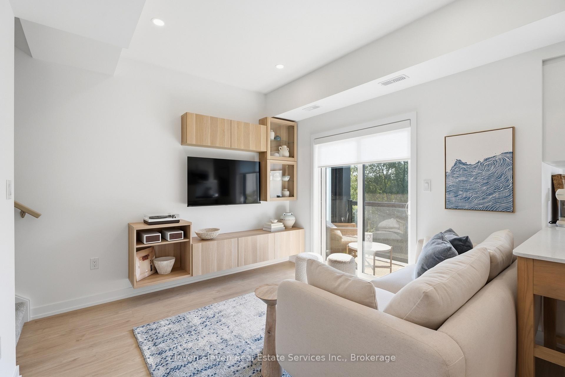 Photo 4 of Unit 46, 42 Lowes Road W, Guelph, Clairfields/Hanlon Business Park — HOMEH
