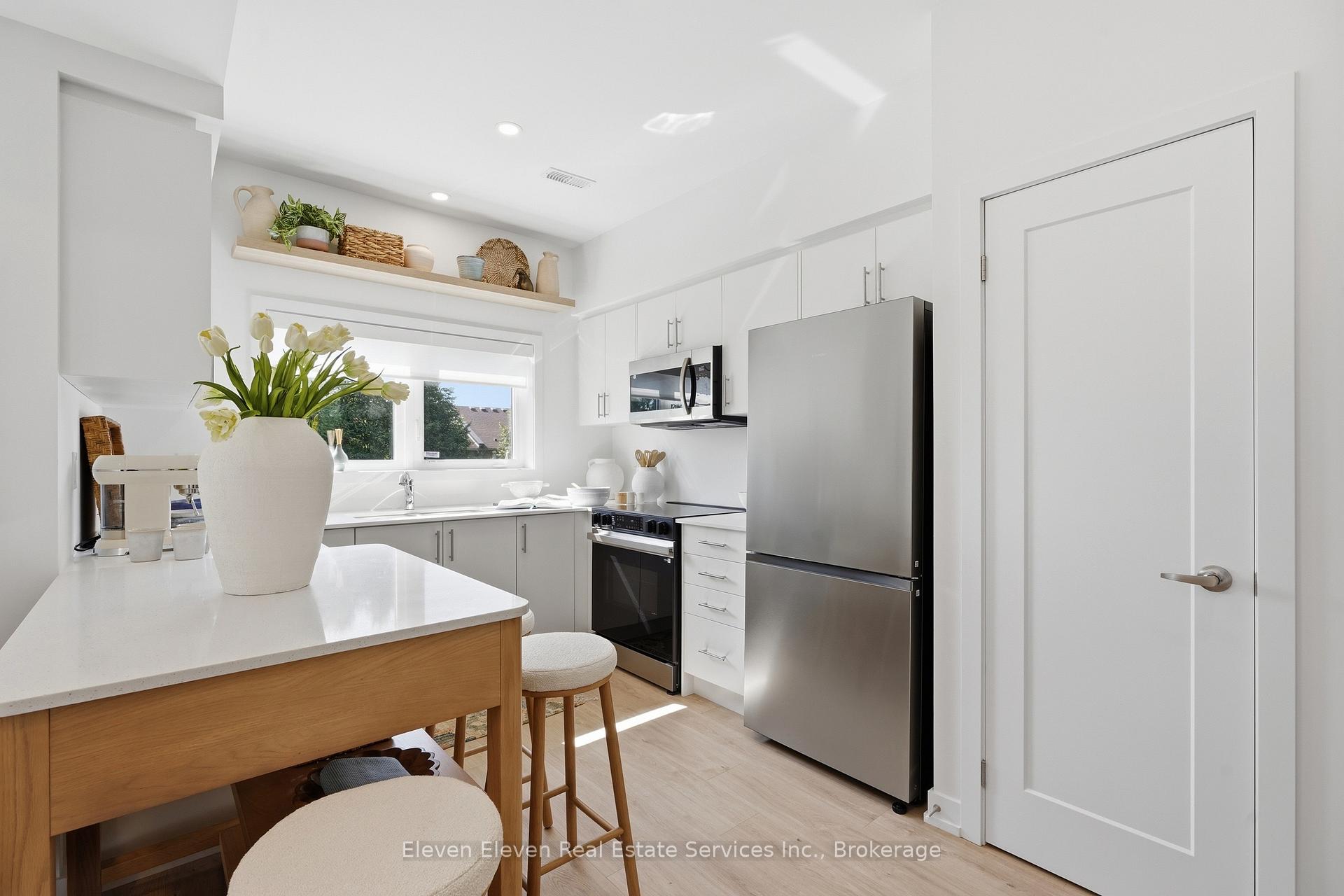 Photo 7 of Unit 46, 42 Lowes Road W, Guelph, Clairfields/Hanlon Business Park — HOMEH
