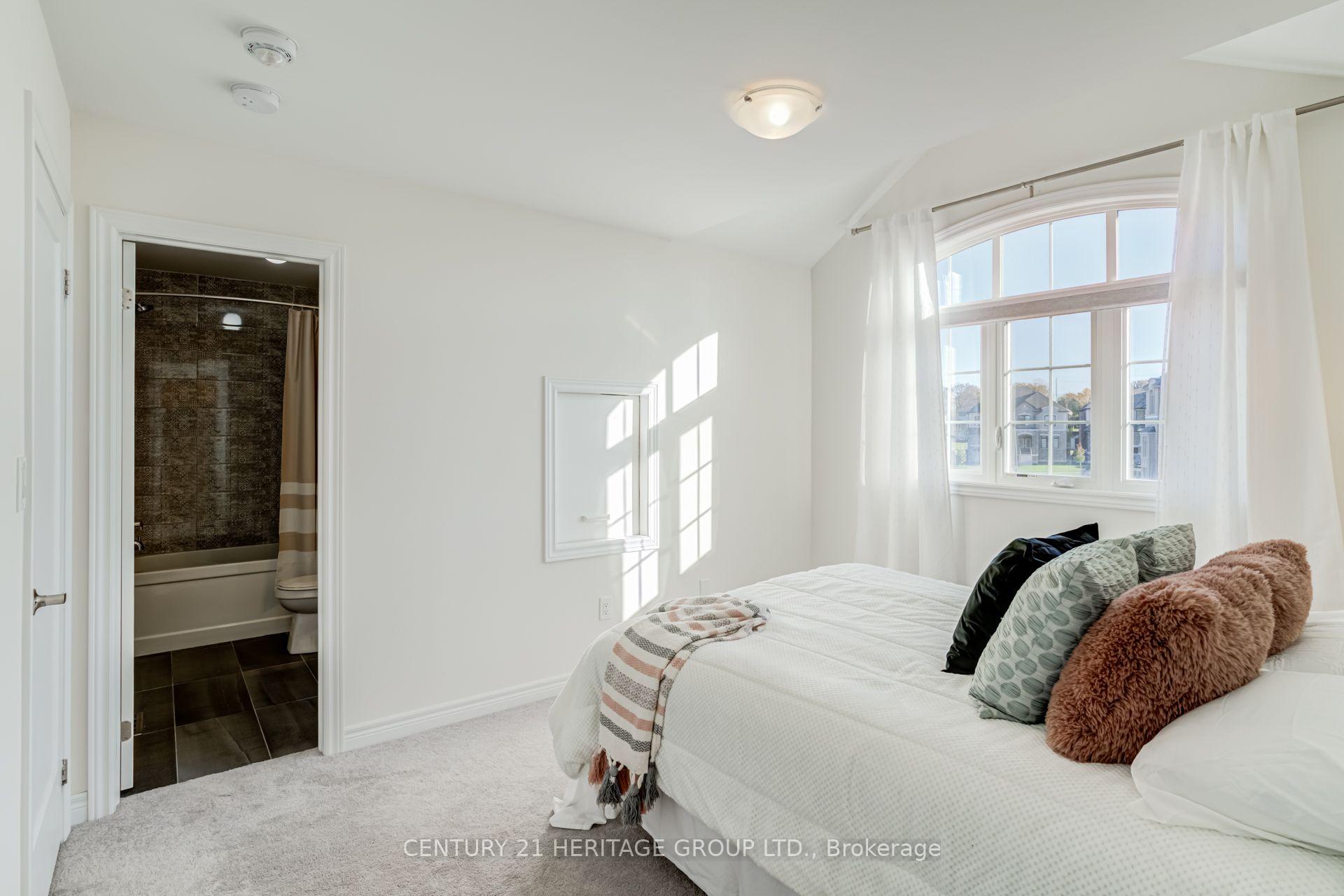 Photo 28 of 8 Pietrowski Drive, Georgina, Keswick North — HOMEH