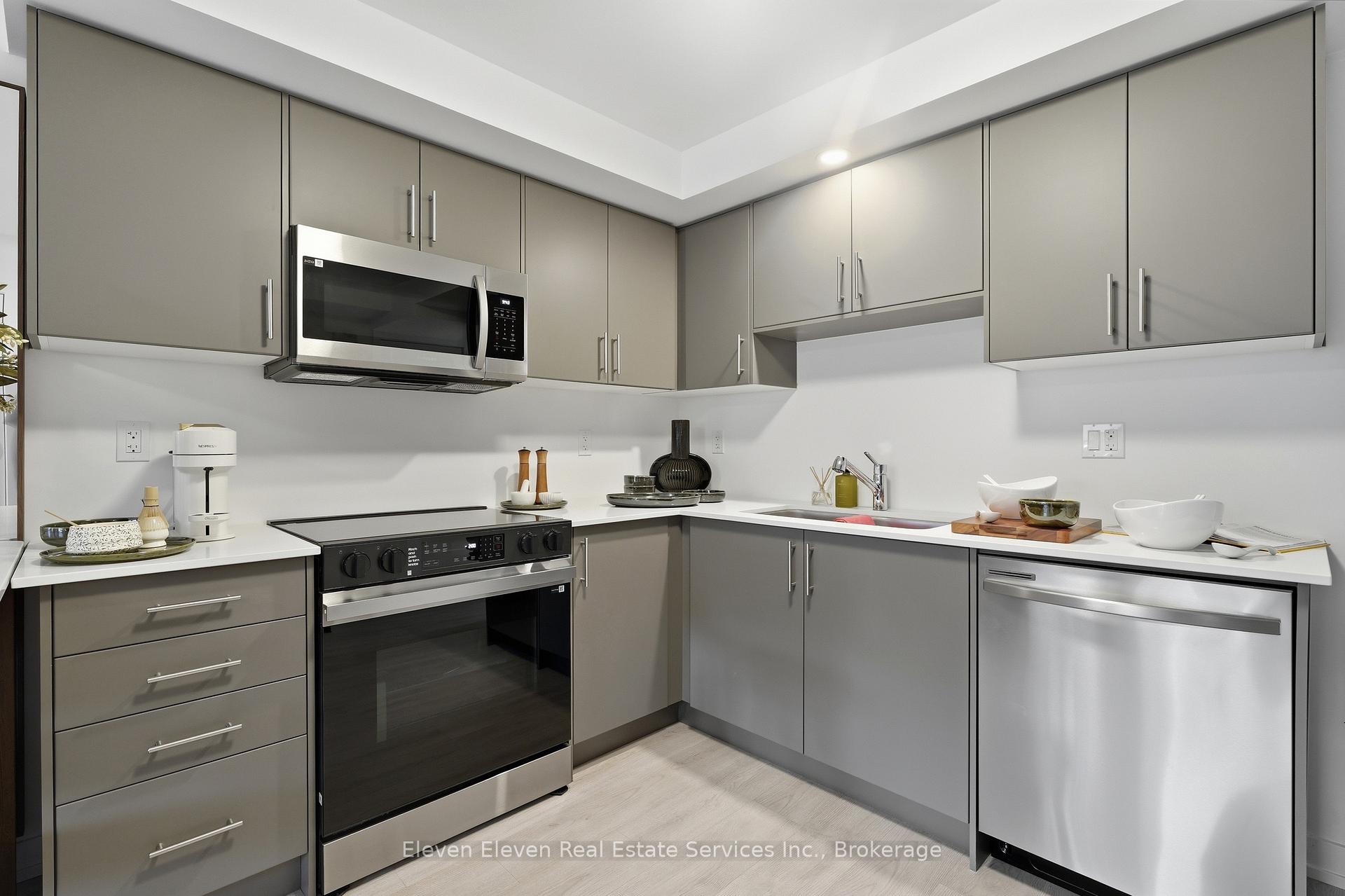 Photo 7 of Unit 47, 42 Lowes Road W, Guelph, Clairfields/Hanlon Business Park — HOMEH