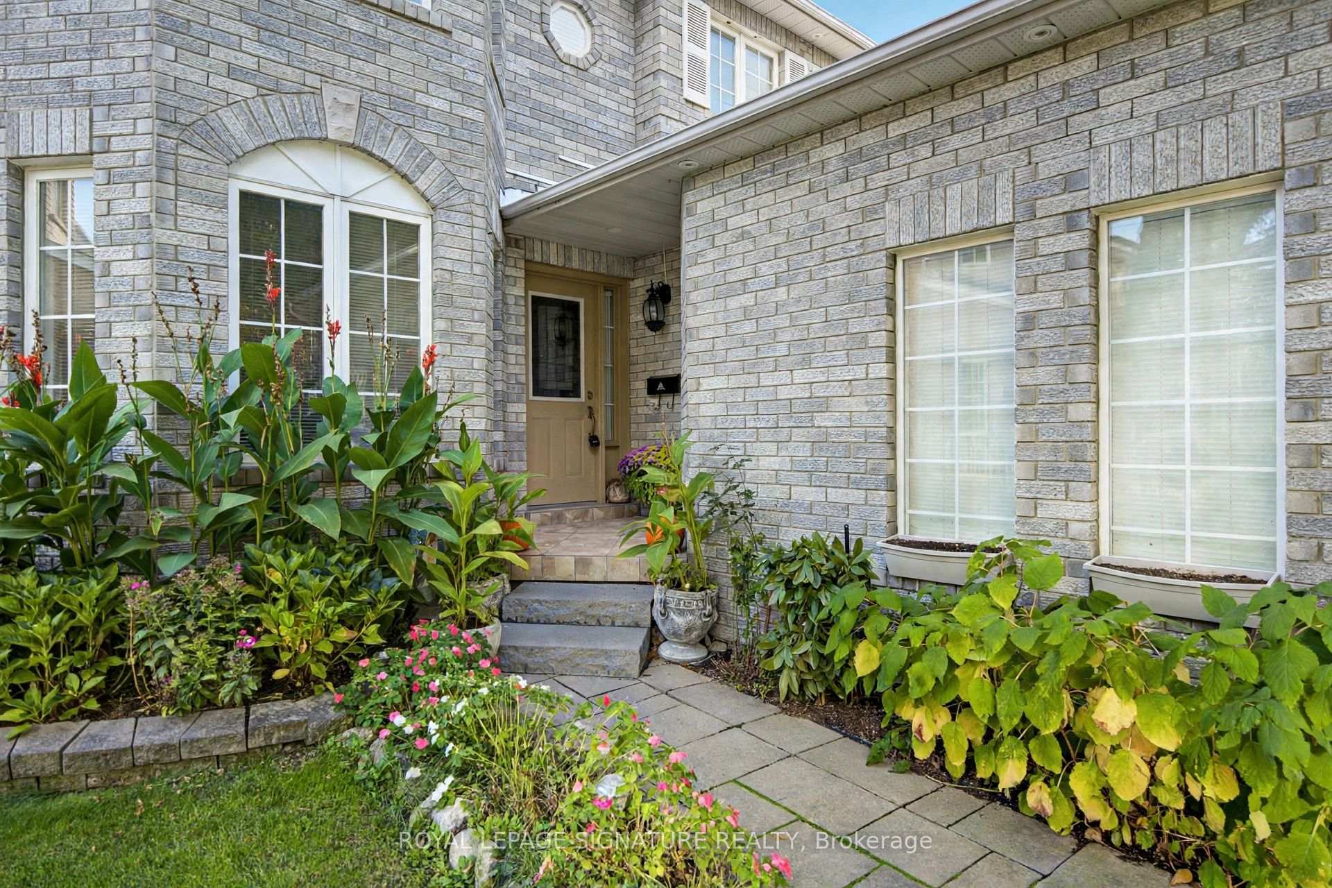 Photo 4 of 1180 Oriole Crescent, Innisfil, Alcona — HOMEH
