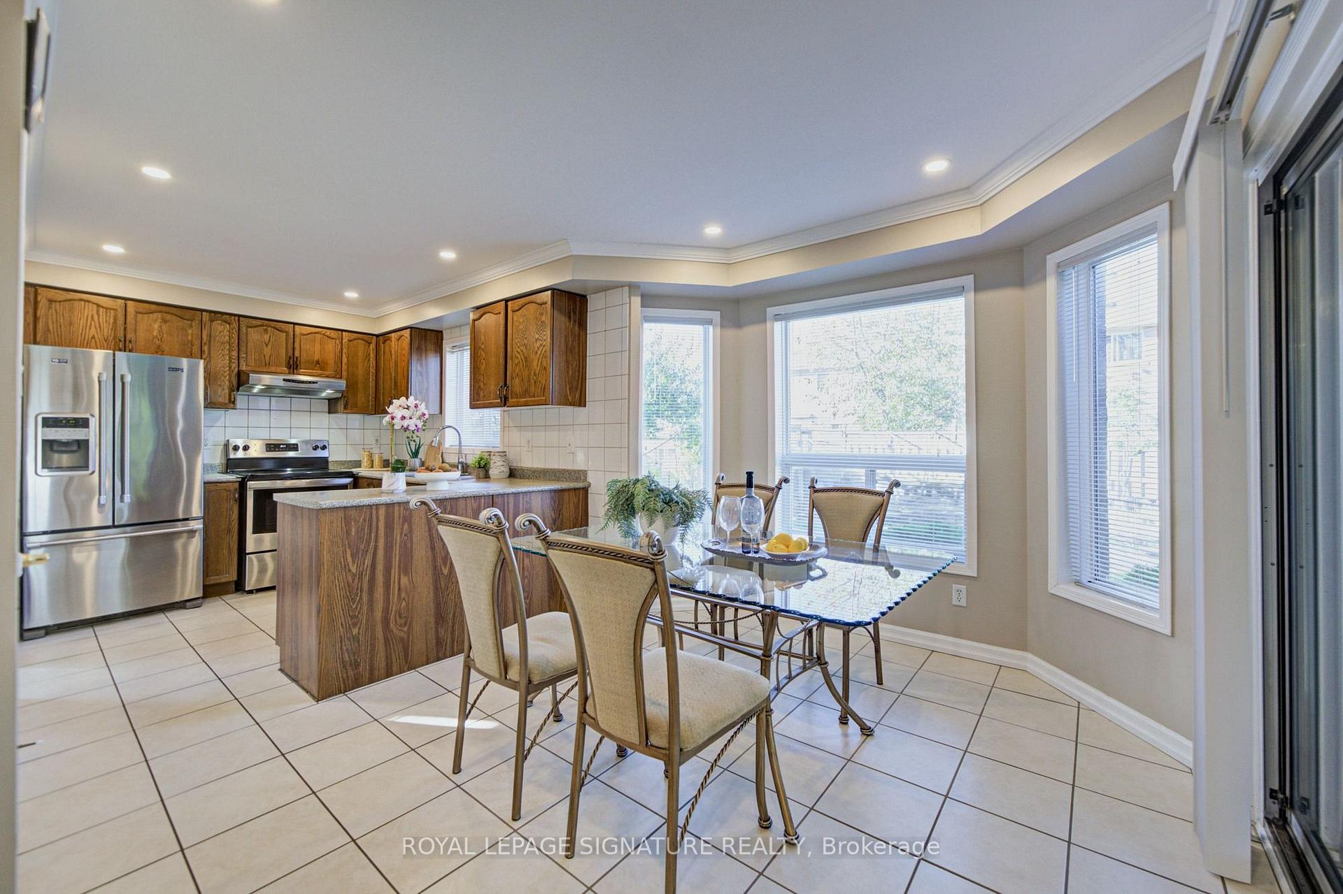 Photo 14 of 1180 Oriole Crescent, Innisfil, Alcona — HOMEH